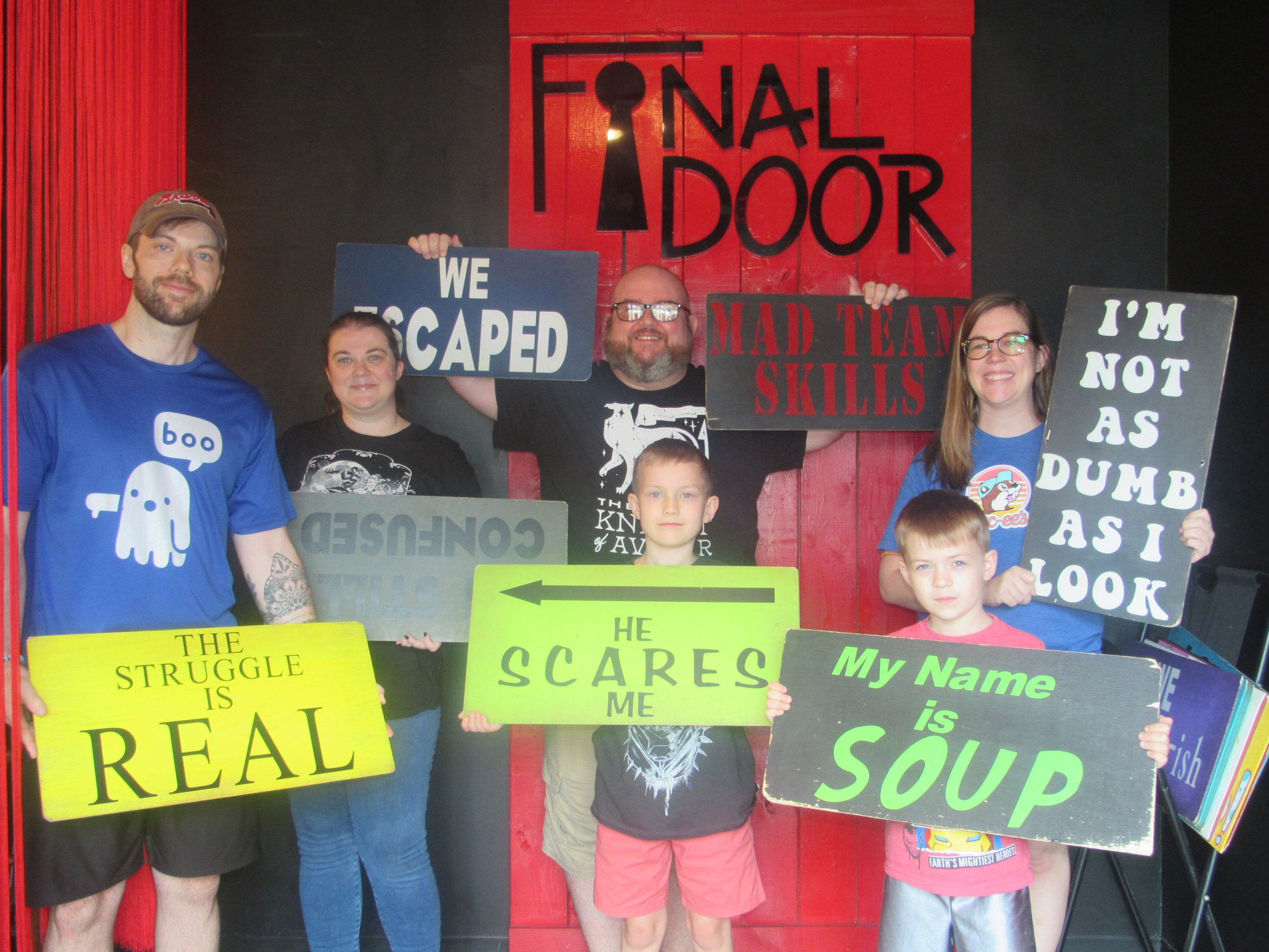 the-final-door-escape-room-columbia-sc-team-photos-10-01-24 (1).JPG