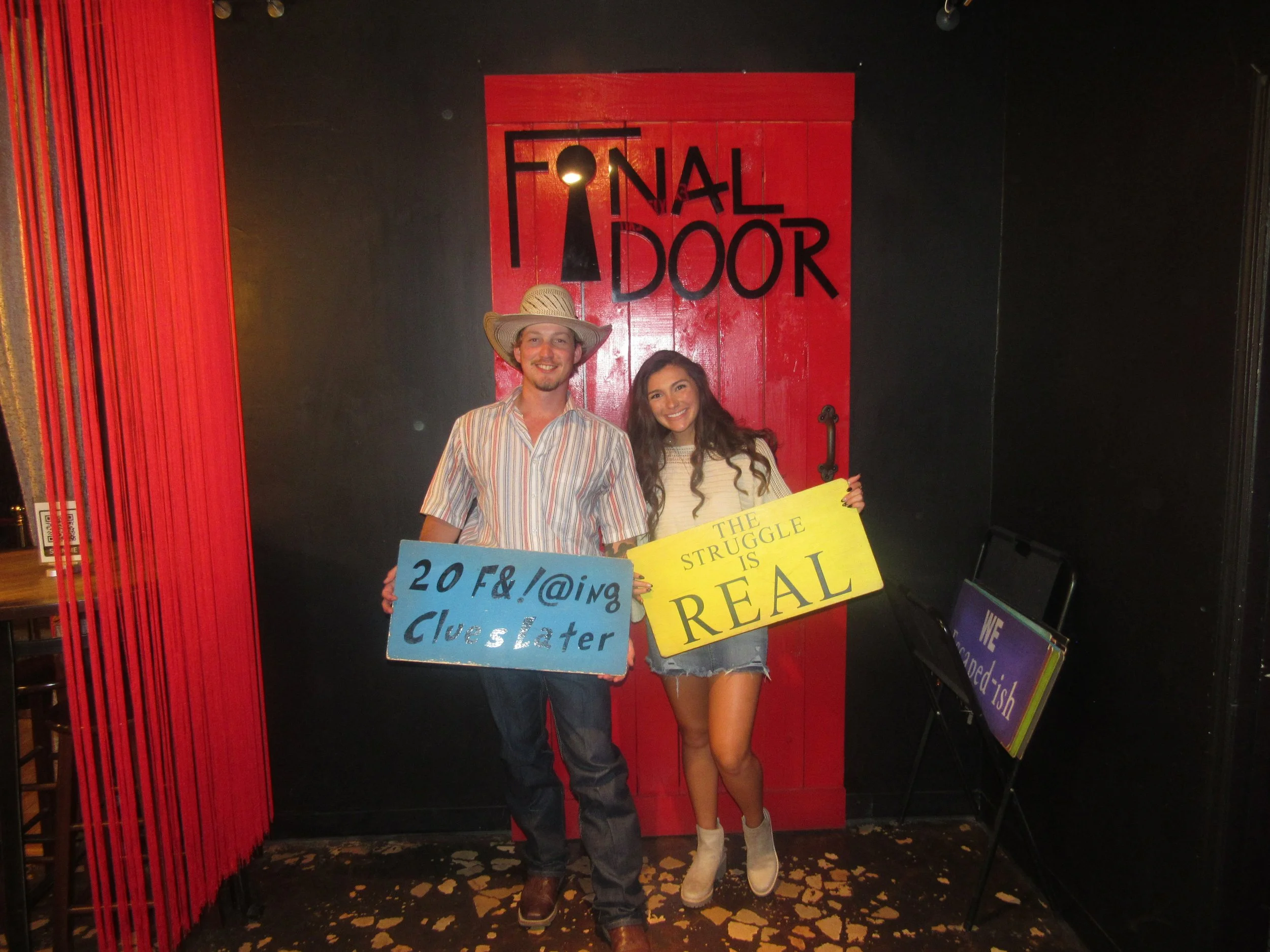 the-final-door-escape-room-columbia-sc-team-photos-10-04-24 (2).JPG