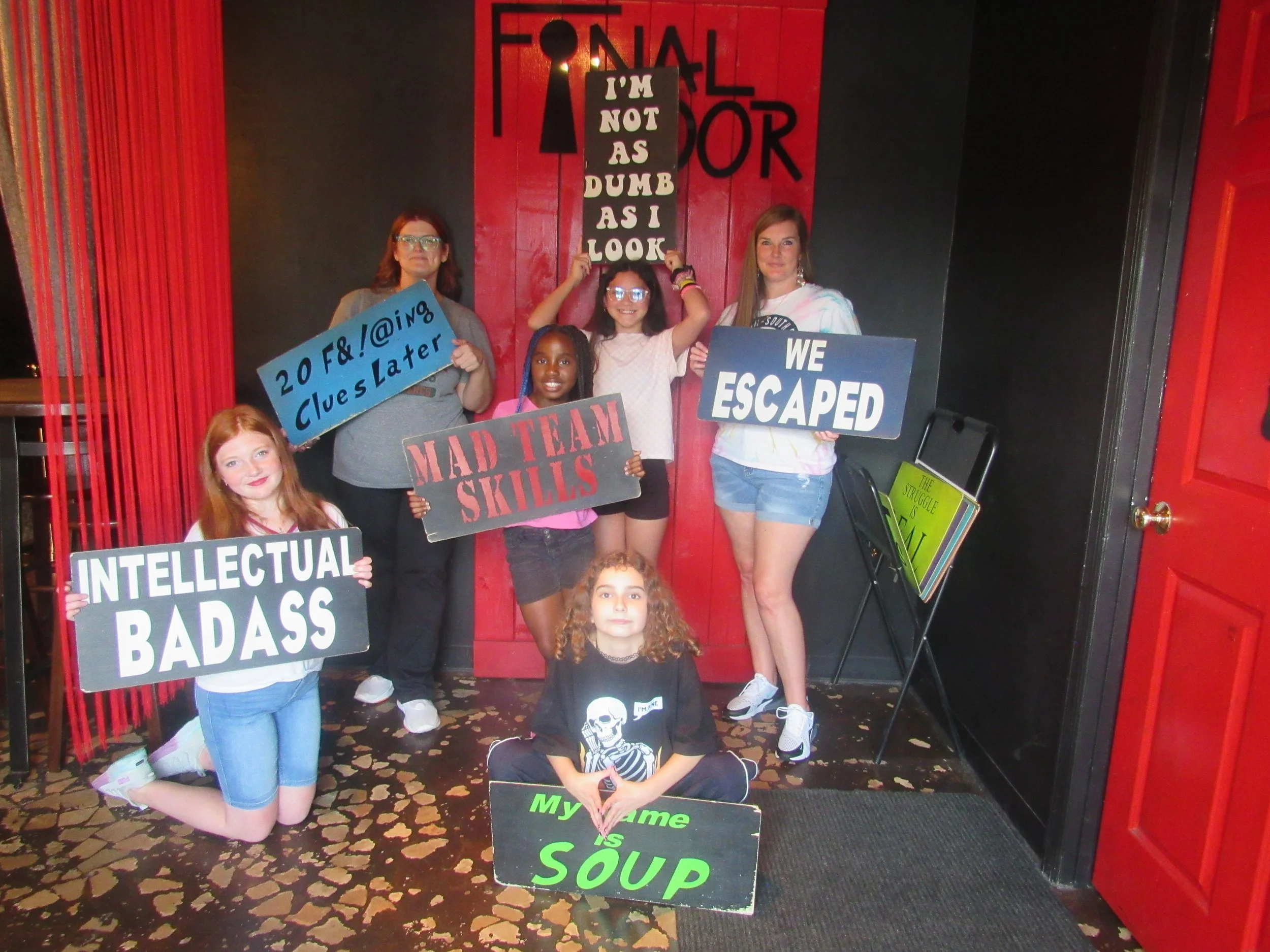 the-final-door-escape-room-columbia-sc-team-photos-10-05-24 (4).JPG