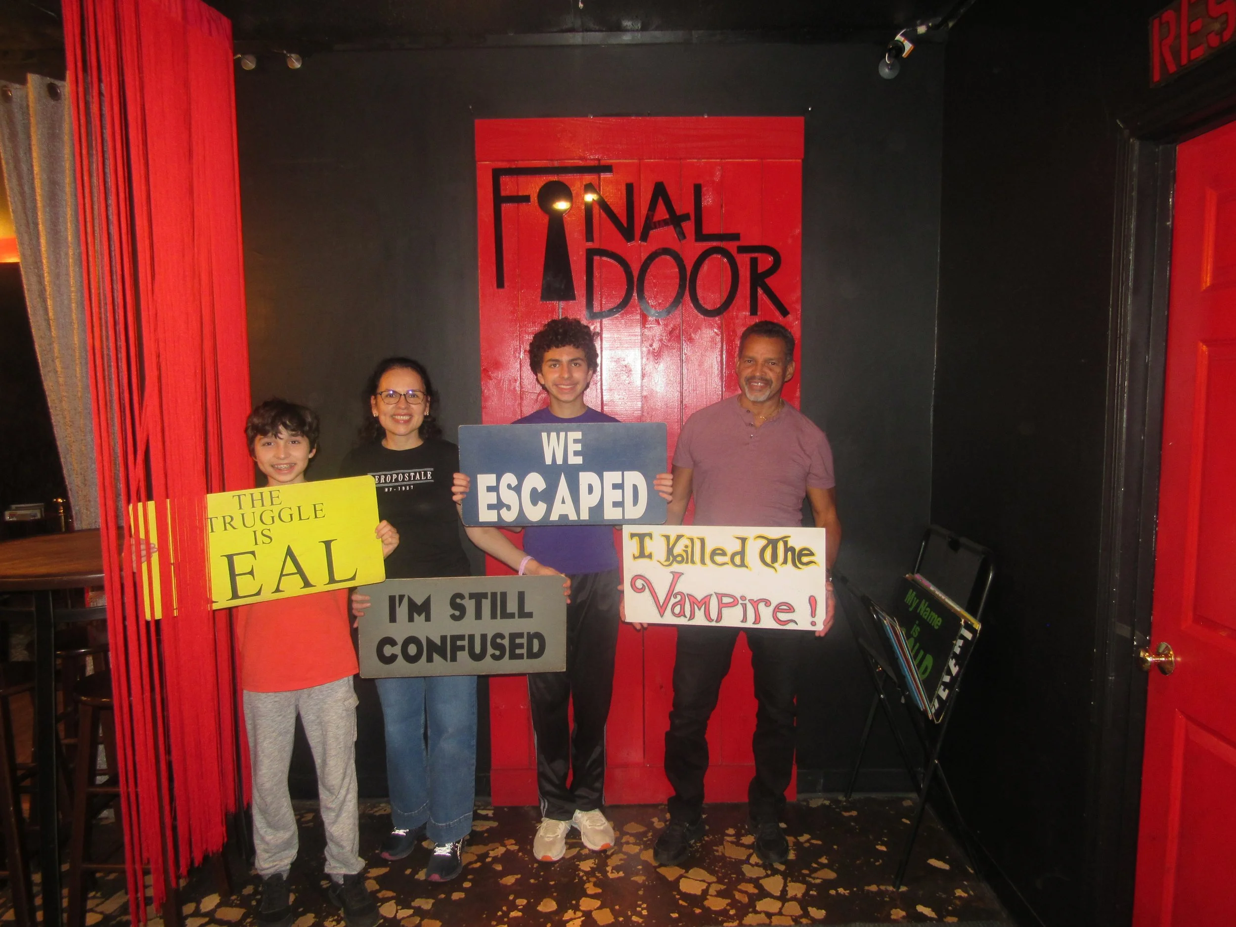 the-final-door-escape-room-columbia-sc-team-photos-10-05-24 (20).JPG