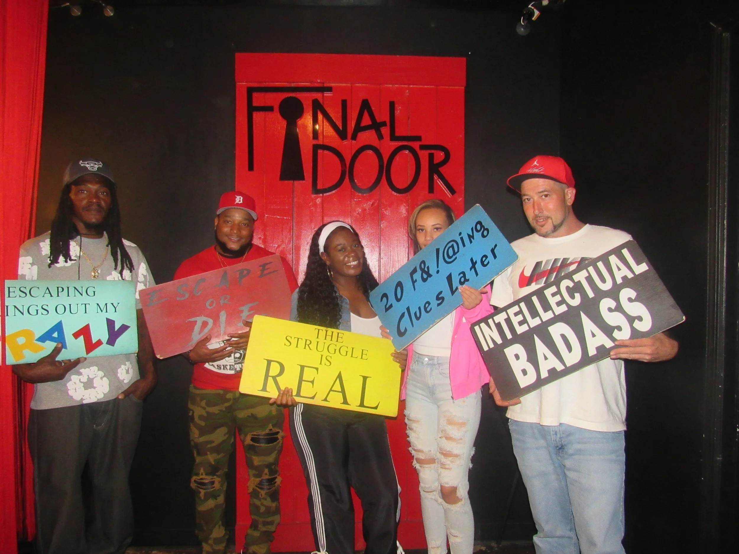 the-final-door-escape-room-columbia-sc-team-photos-10-05-24 (21).JPG