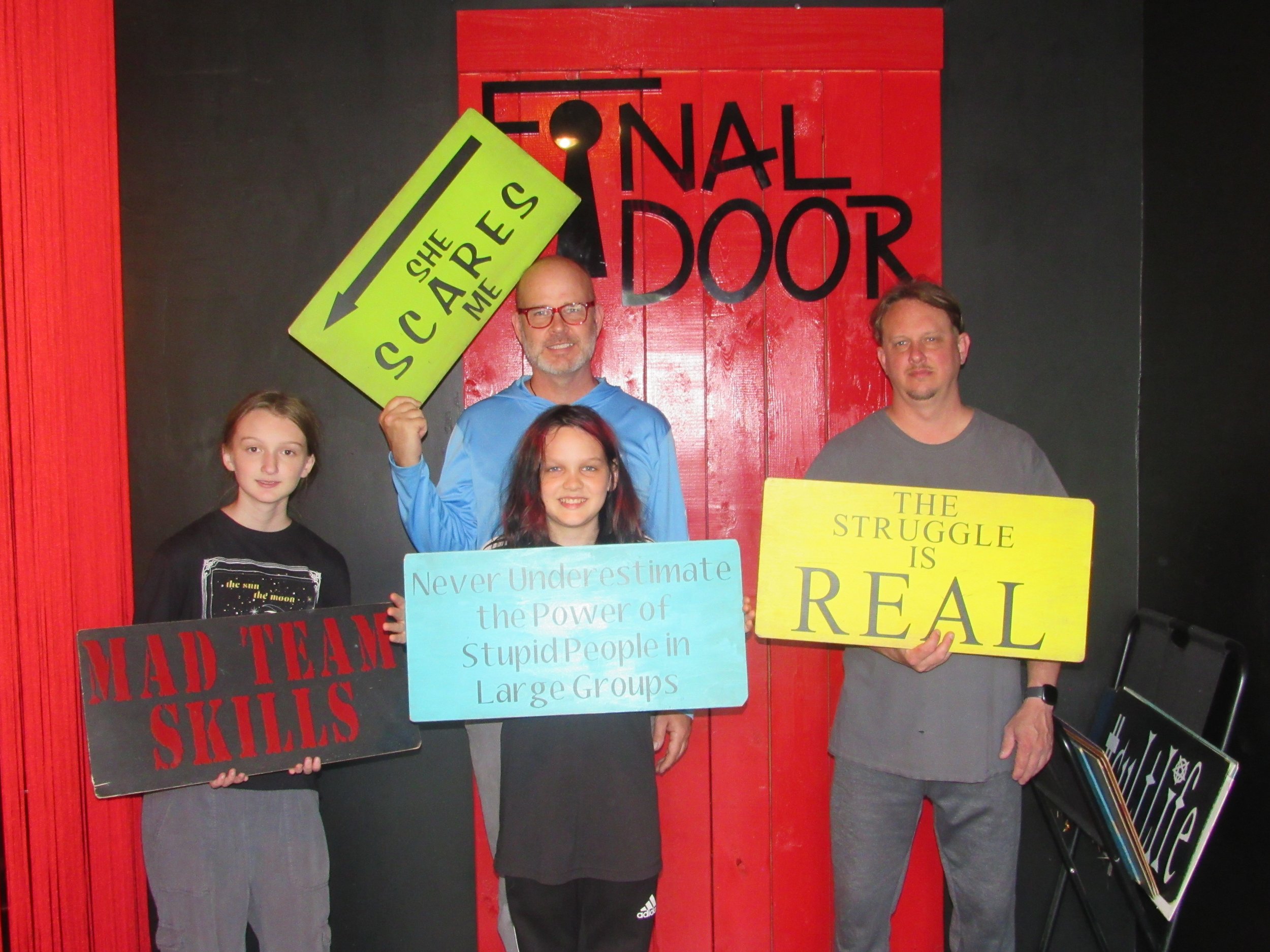the-final-door-escape-room-columbia-sc-team-photos-10-06-24 (4).JPG
