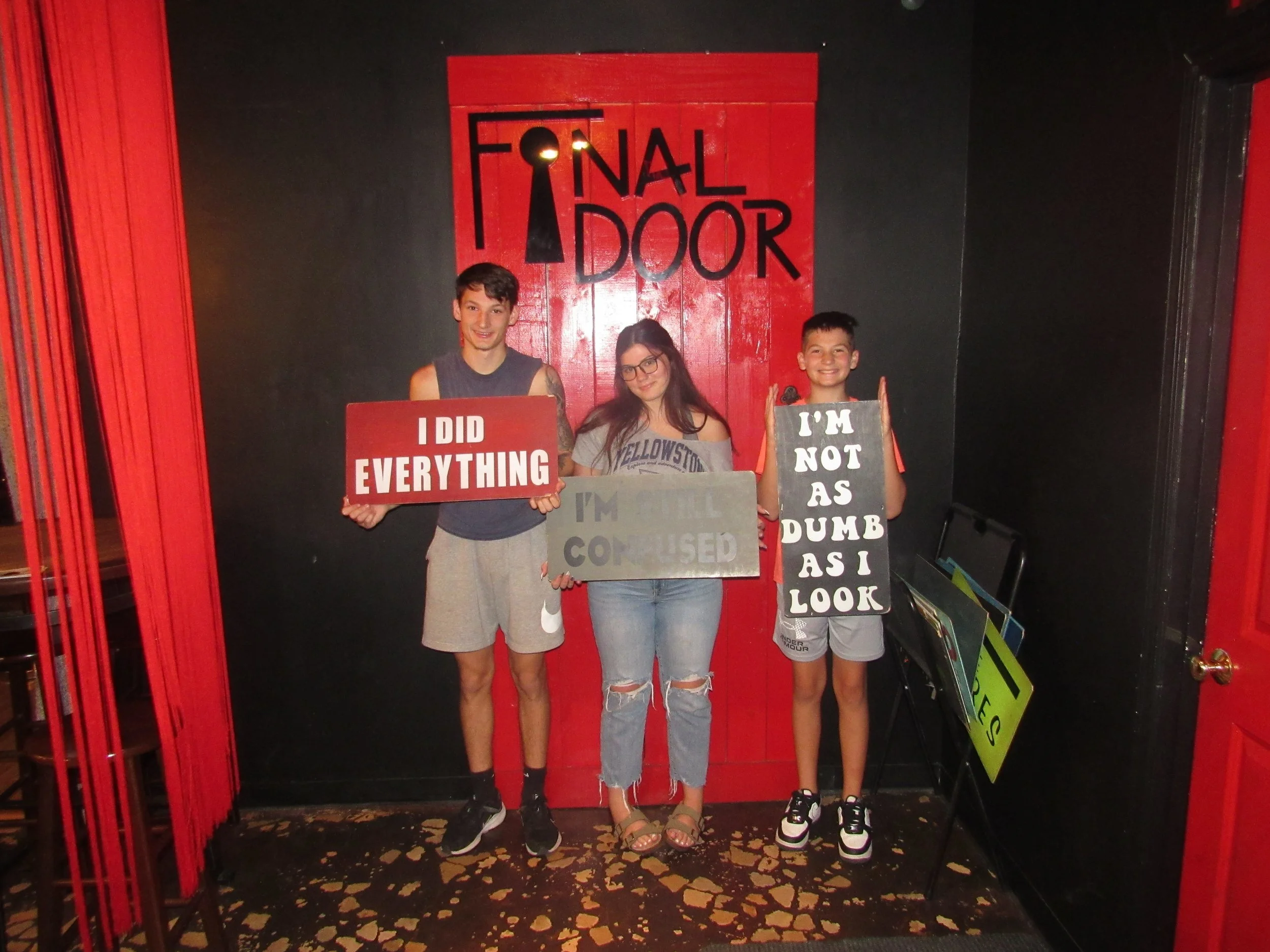 the-final-door-escape-room-columbia-sc-team-photos-10-07-24 (2).JPG