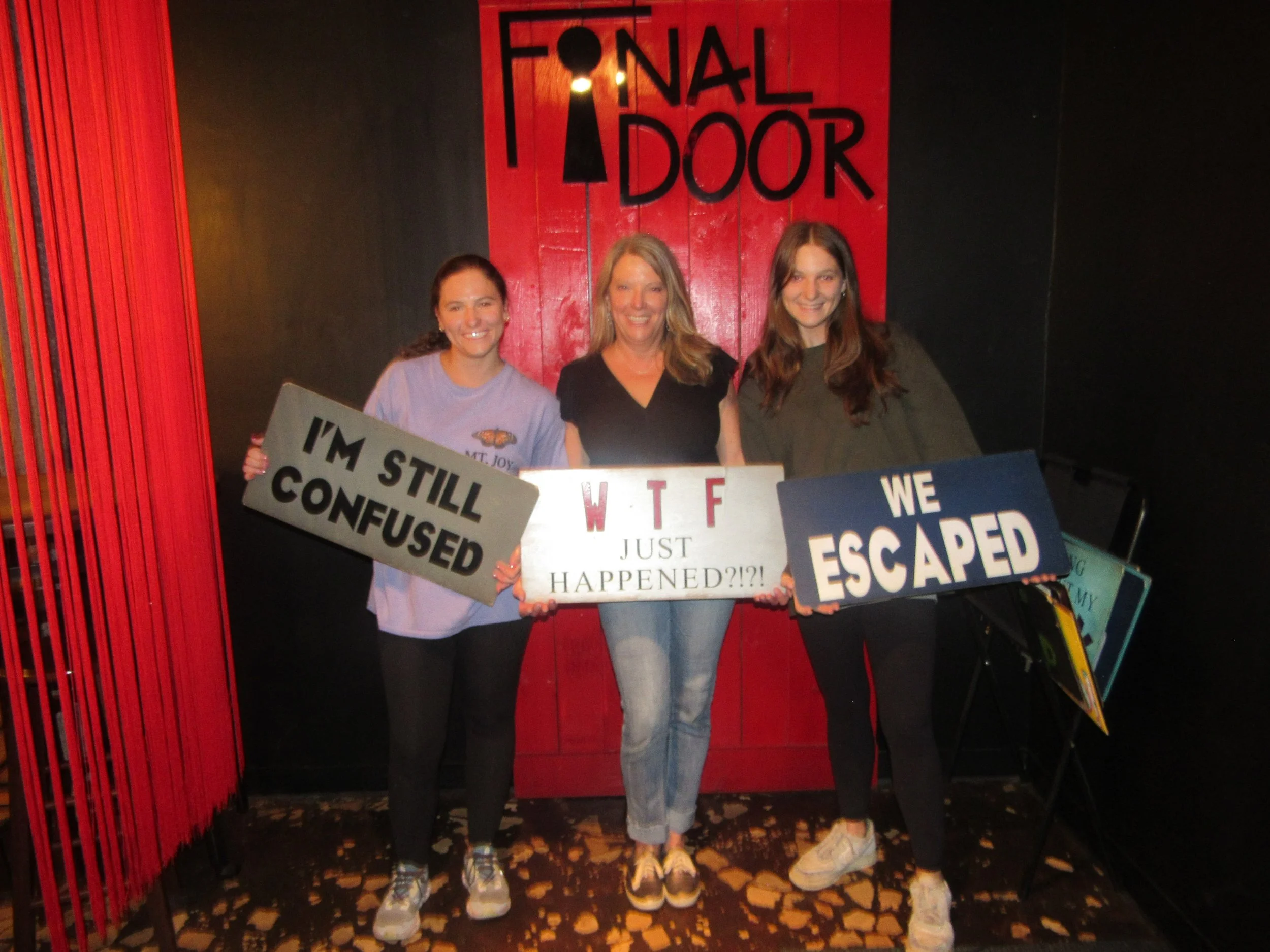 the-final-door-escape-room-columbia-sc-team-photos-10-07-24 (3).JPG