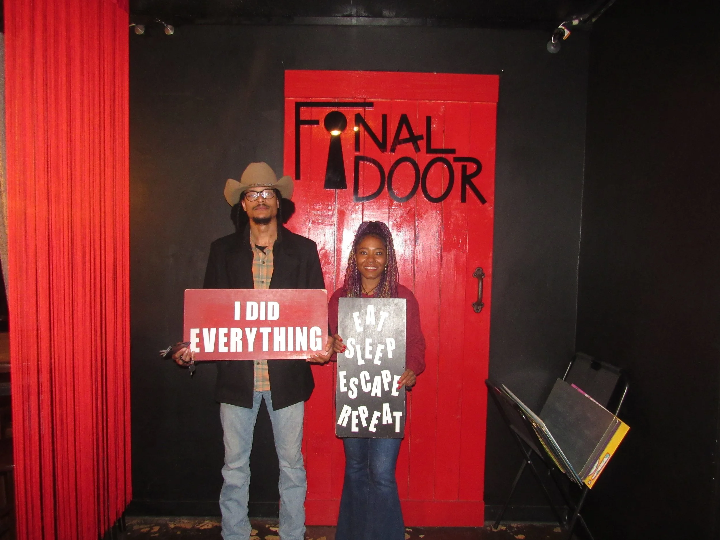 the-final-door-escape-room-columbia-sc-team-photos-11-10-24 (5).JPG