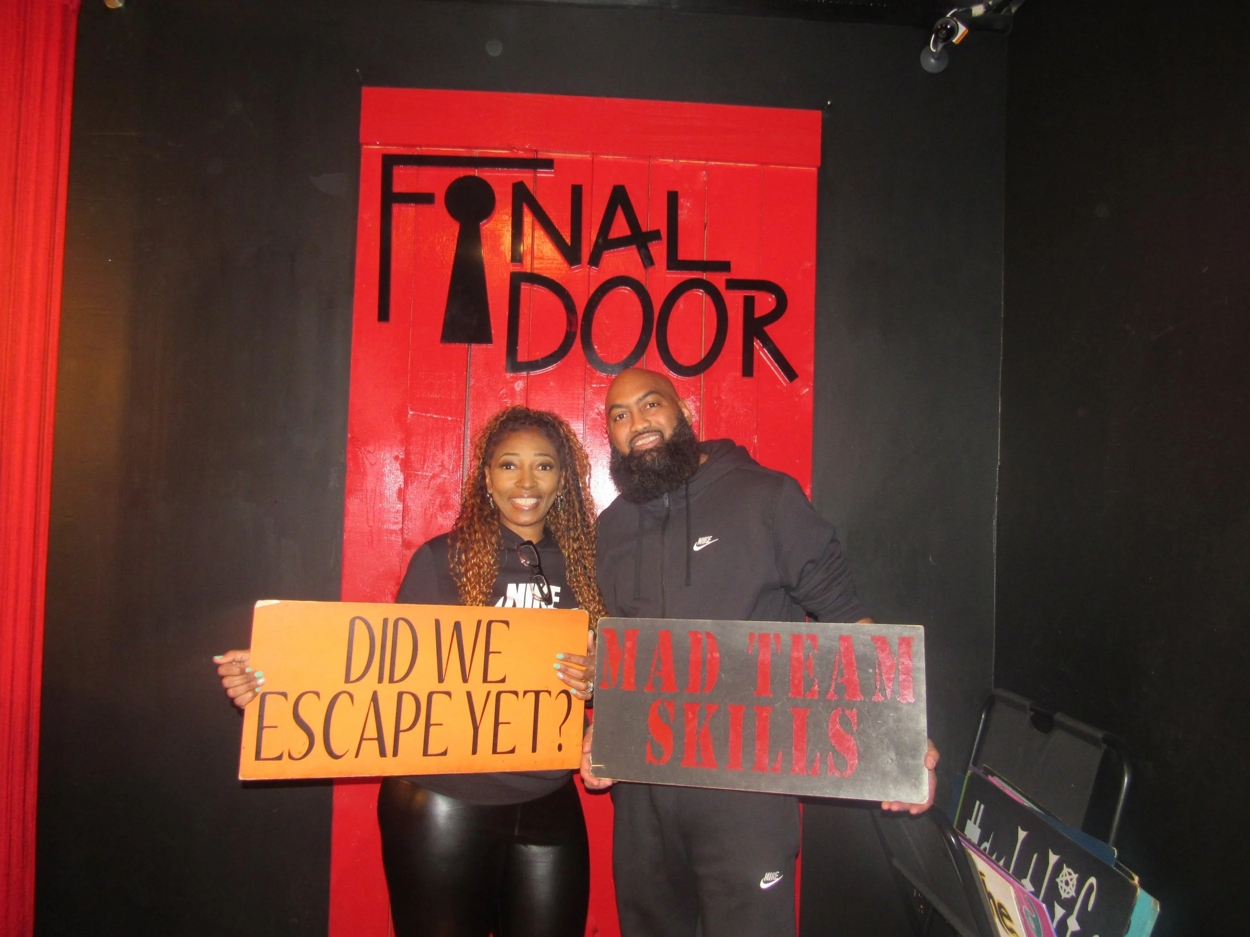 the-final-door-escape-room-columbia-sc-team-photos-12-06-24 (13).JPG