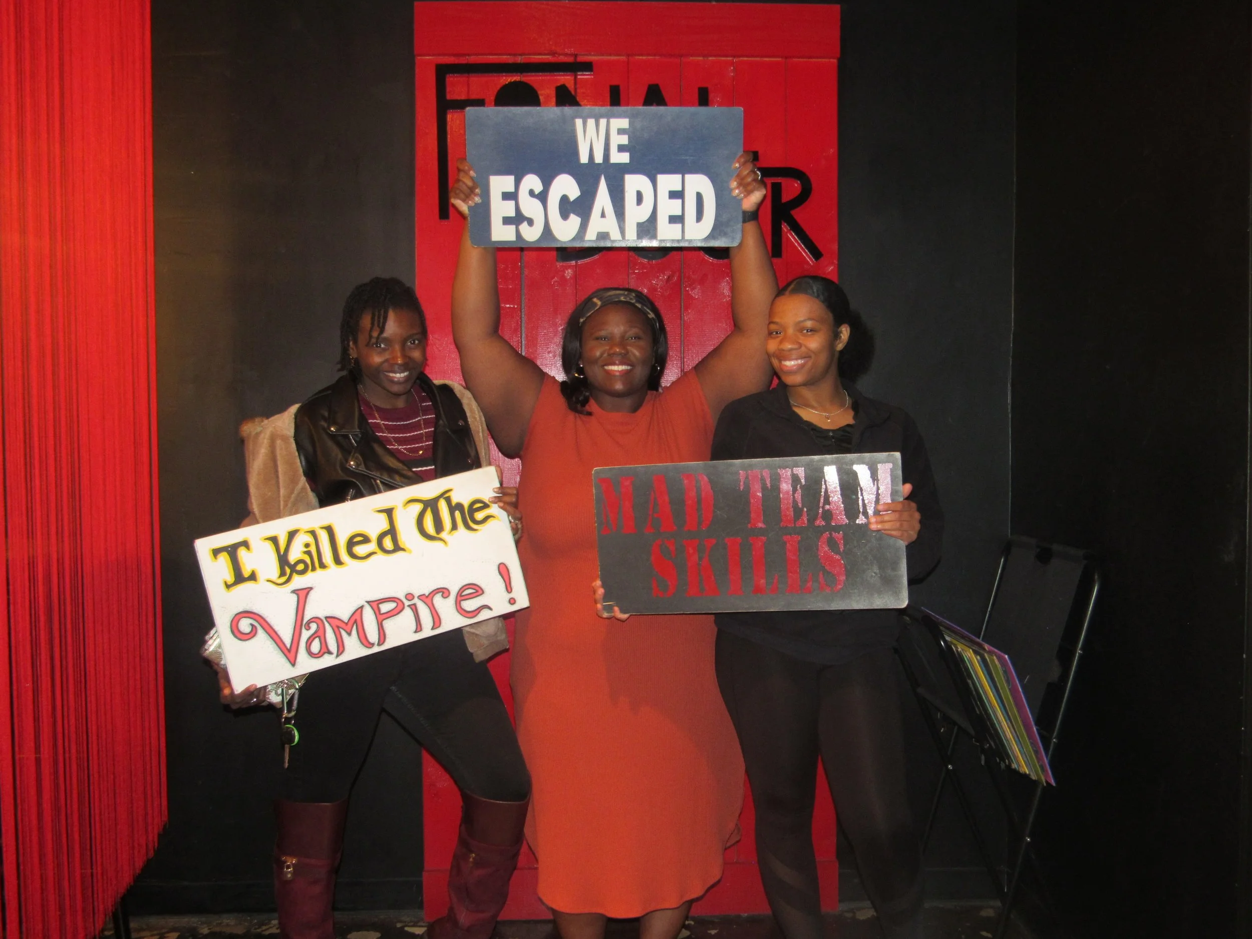 the-final-door-escape-room-columbia-sc-team-photos-12-07-24 (11).JPG