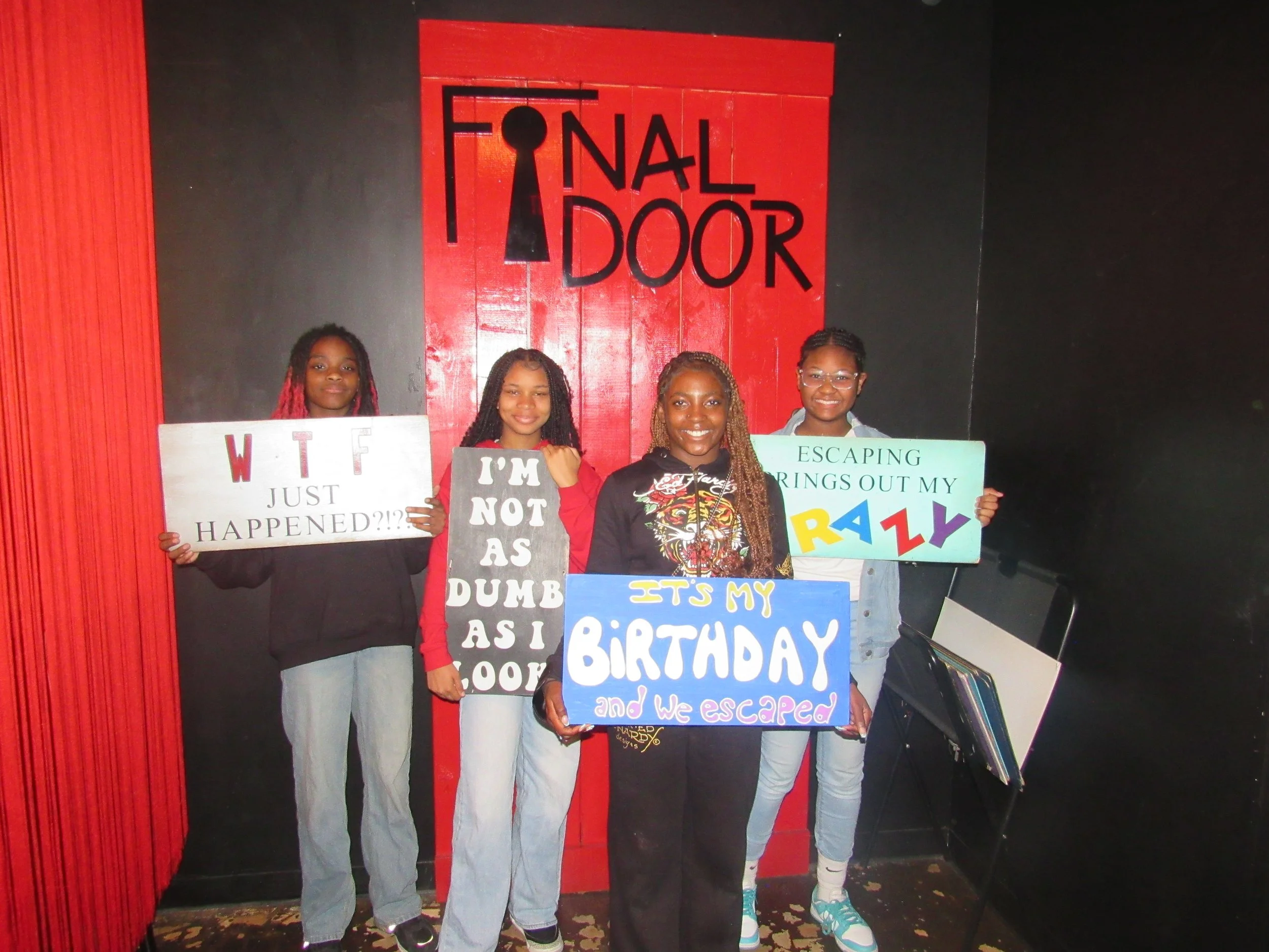 the-final-door-escape-room-columbia-sc-team-photos-12-08-24 (5).JPG
