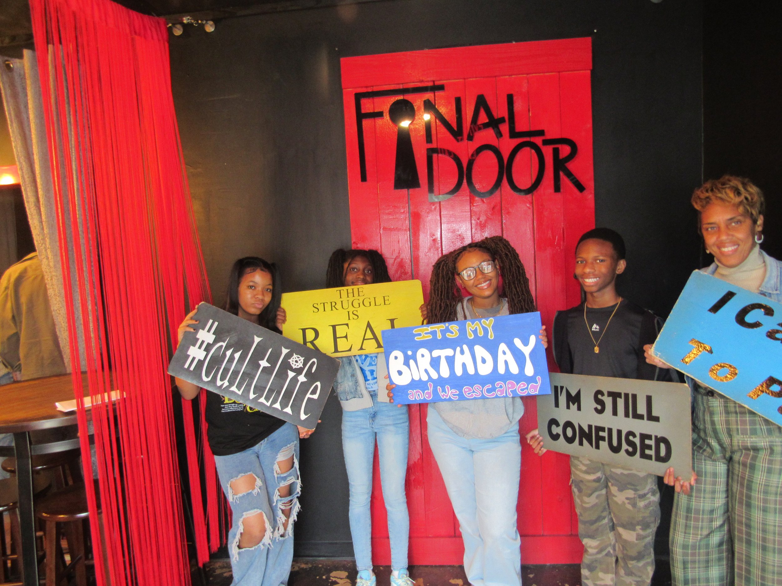the-final-door-escape-room-columbia-sc-team-photos-12-15-24 (3).JPG