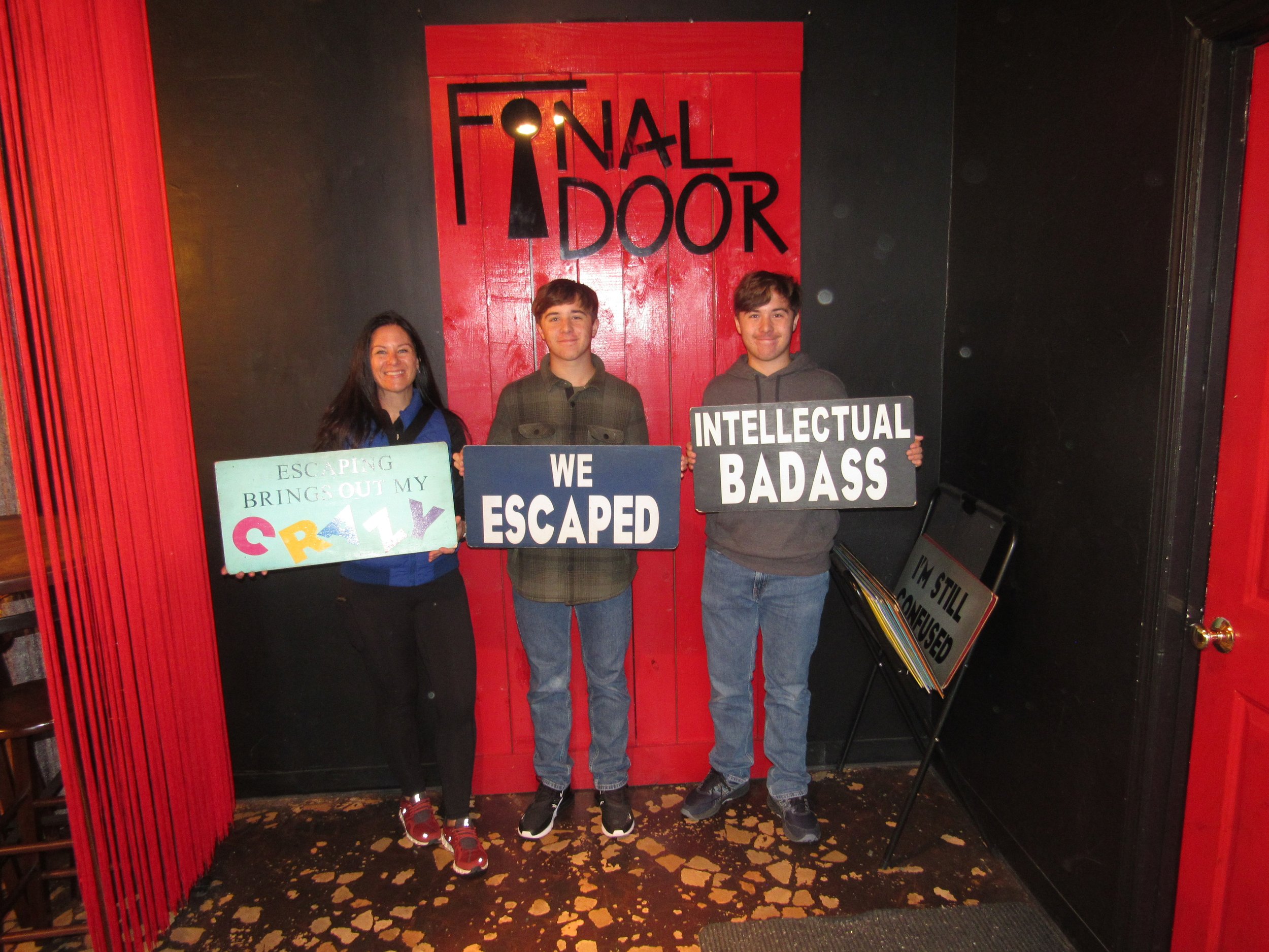 the-final-door-escape-room-columbia-sc-team-photos-12-15-24 (8).JPG