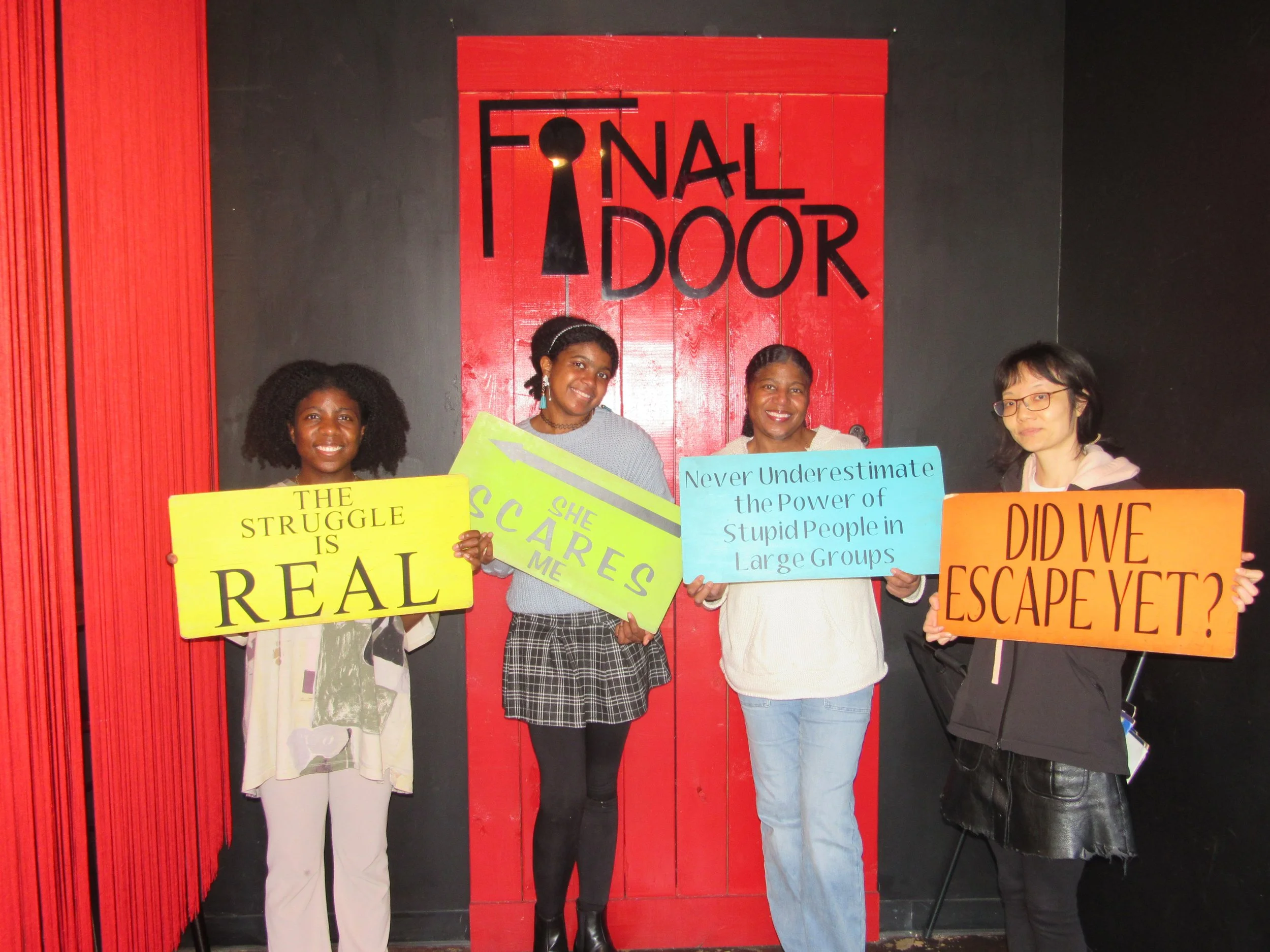 the-final-door-escape-room-columbia-sc-team-photos-1-6-25(3).JPG