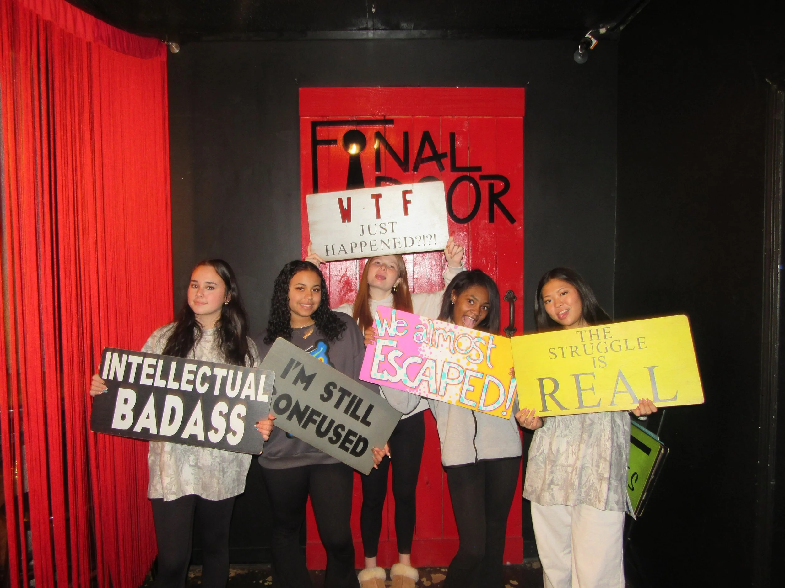 the-final-door-escape-room-columbia-sc-team-photos-1-1-25(5).JPG