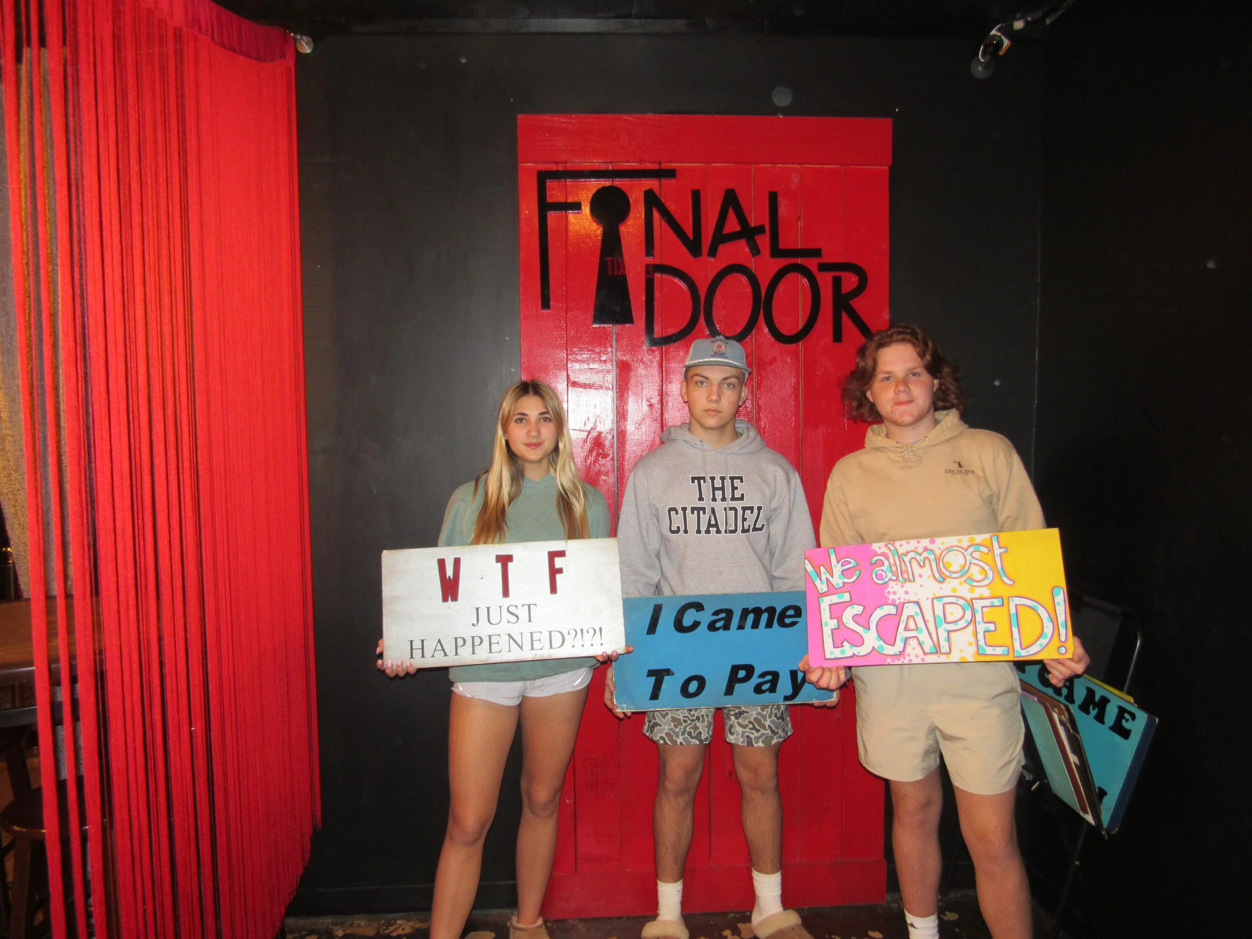 the-final-door-escape-room-columbia-sc-team-photos-1-1-25(8).JPG