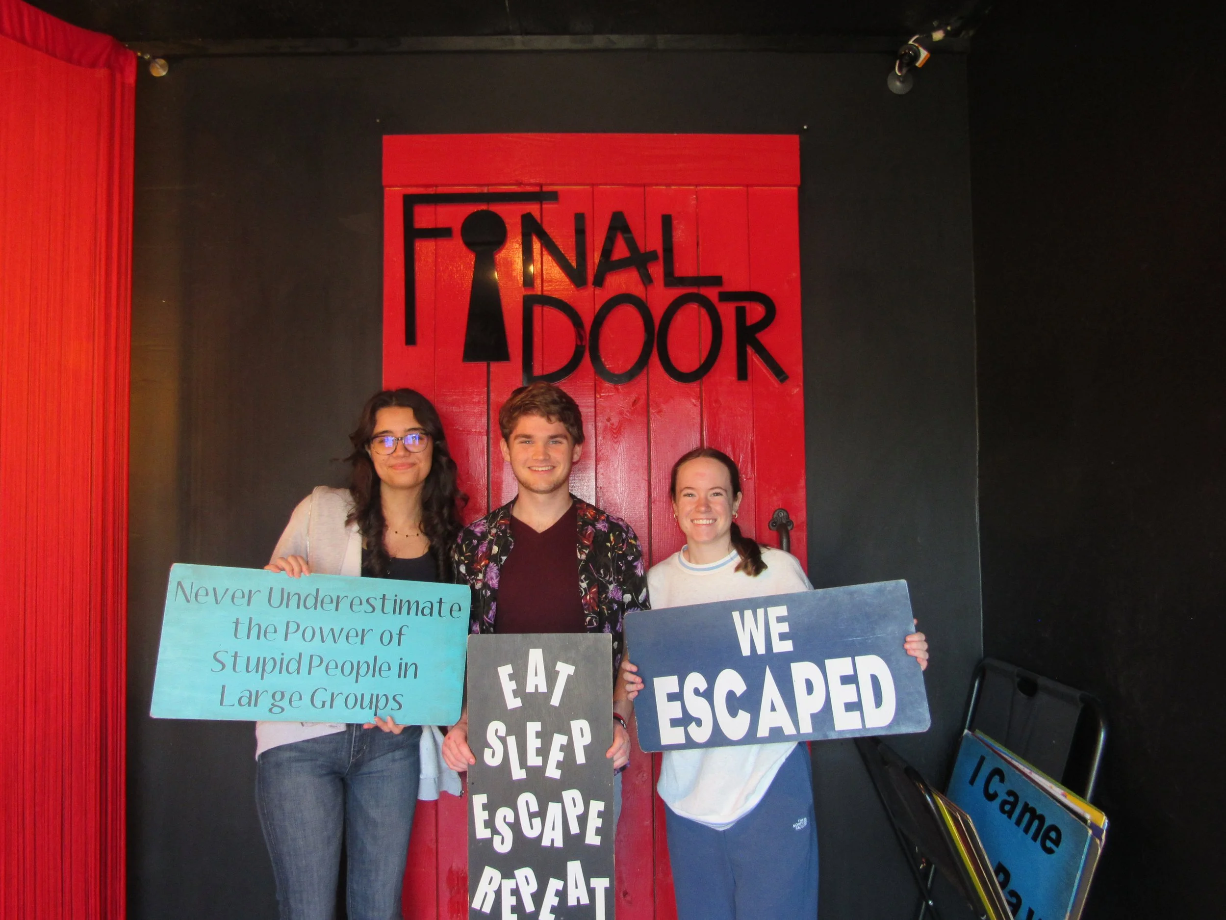 the-final-door-escape-room-columbia-sc-team-photos-1-4-25(8).JPG
