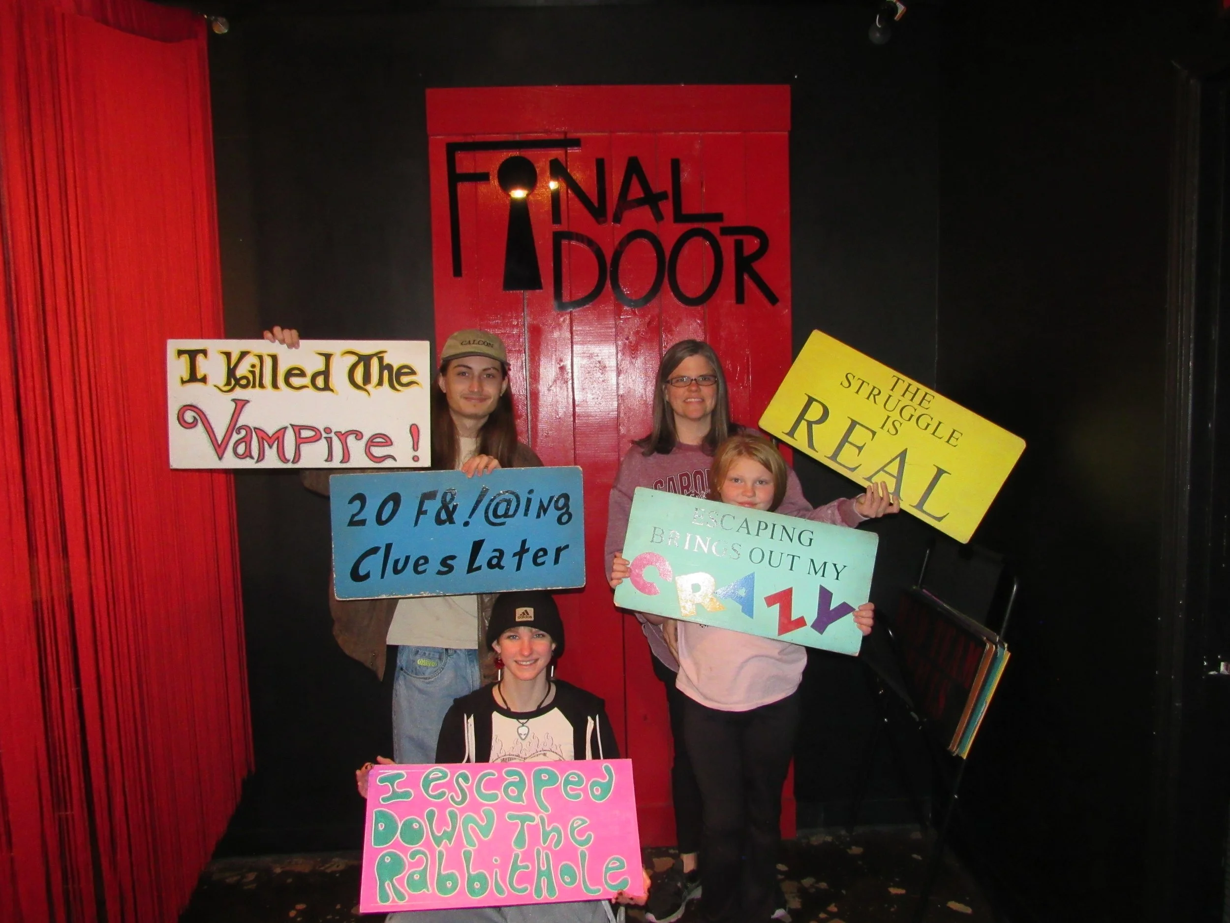 the-final-door-escape-room-columbia-sc-team-photos-1-4-25(12).JPG