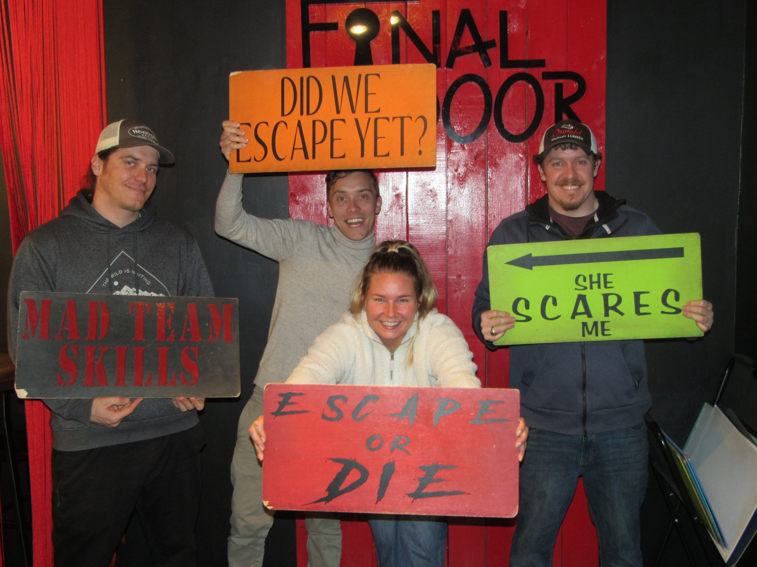 the-final-door-escape-room-columbia-sc-team-photos-1-5-25(8).JPG