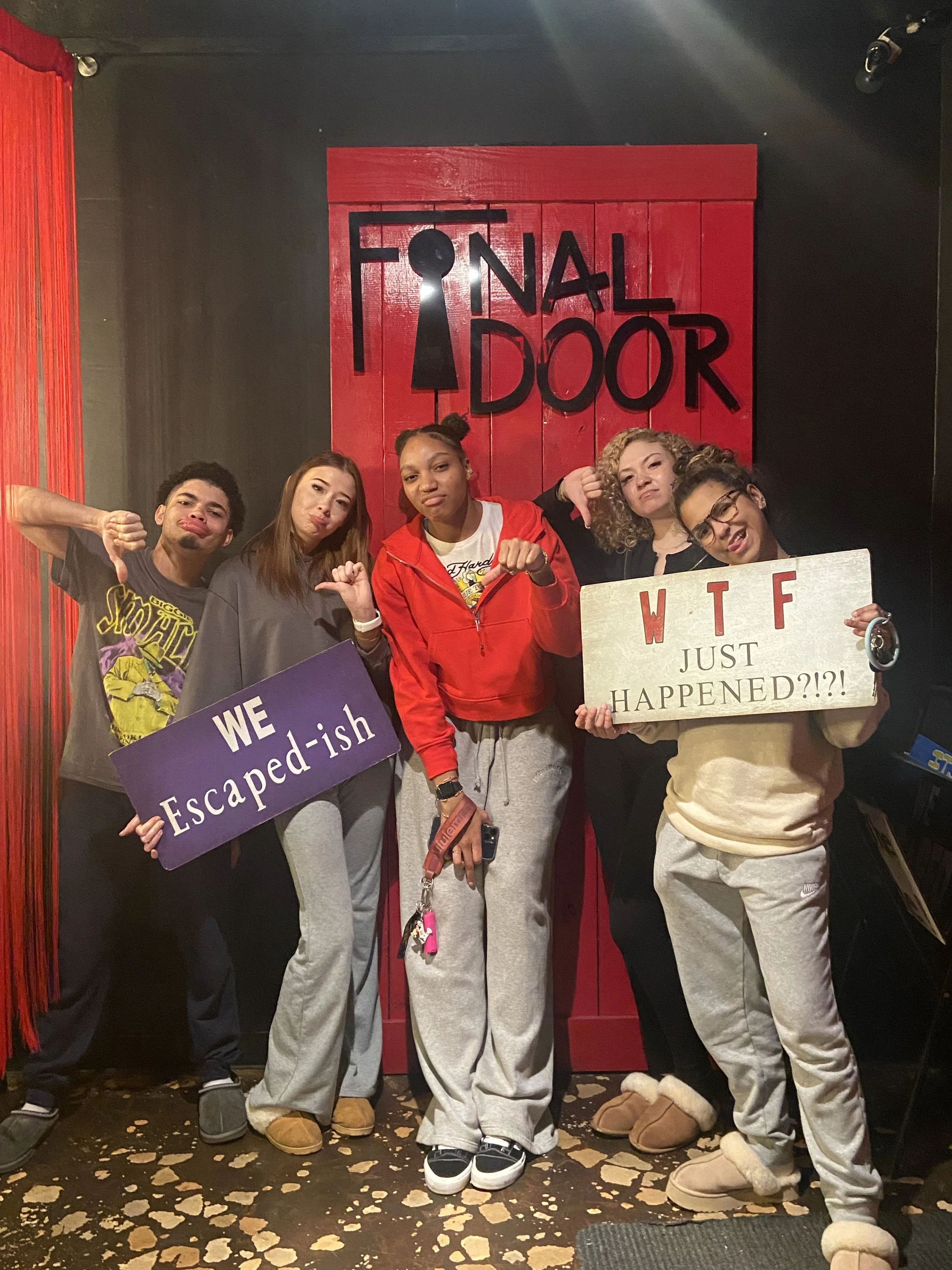 the-final-door-escape-room-columbia-sc-team-photos-2-2-25(8).JPG