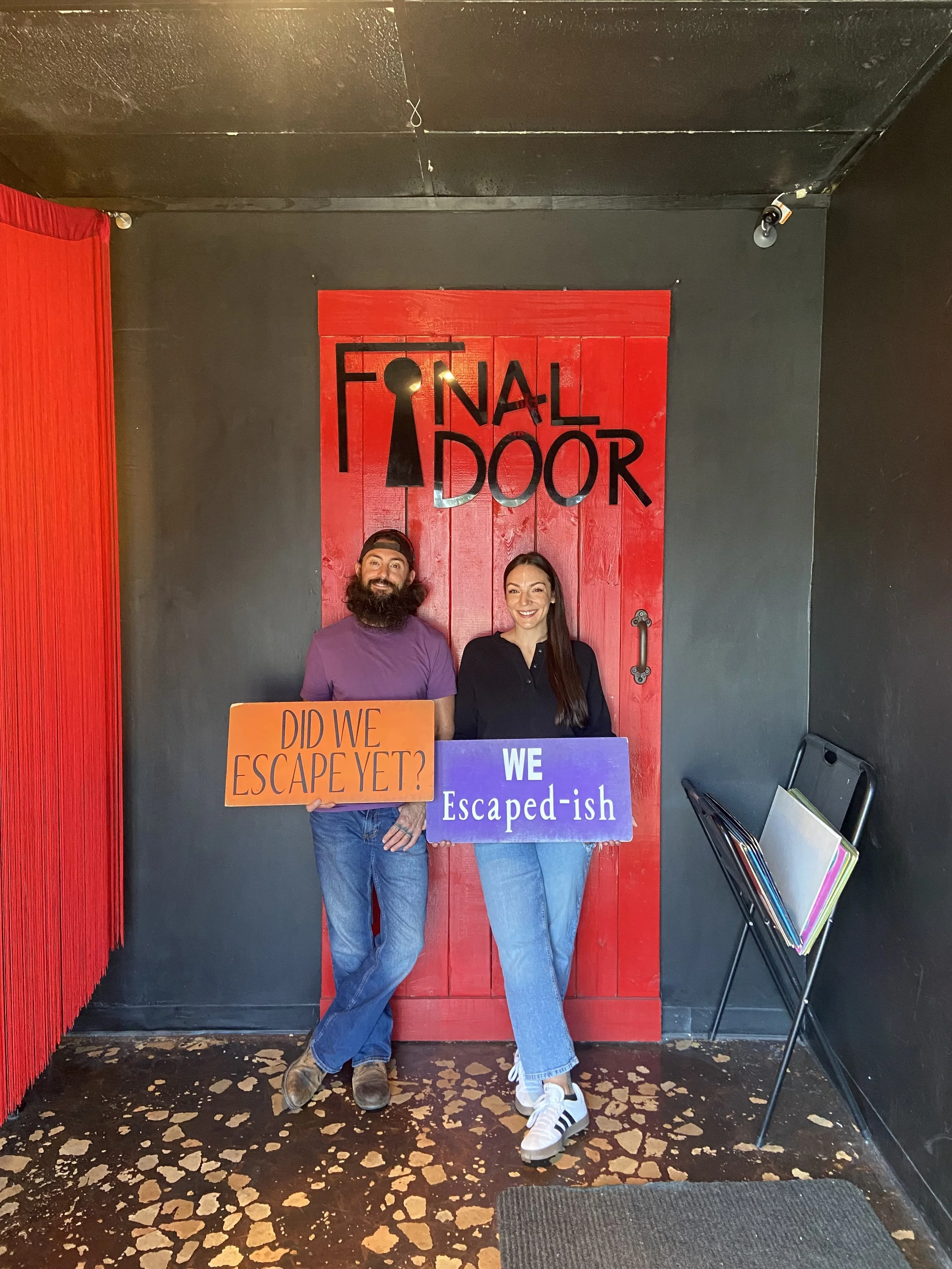 the-final-door-escape-room-columbia-sc-team-photos-2-2-25(10).JPG