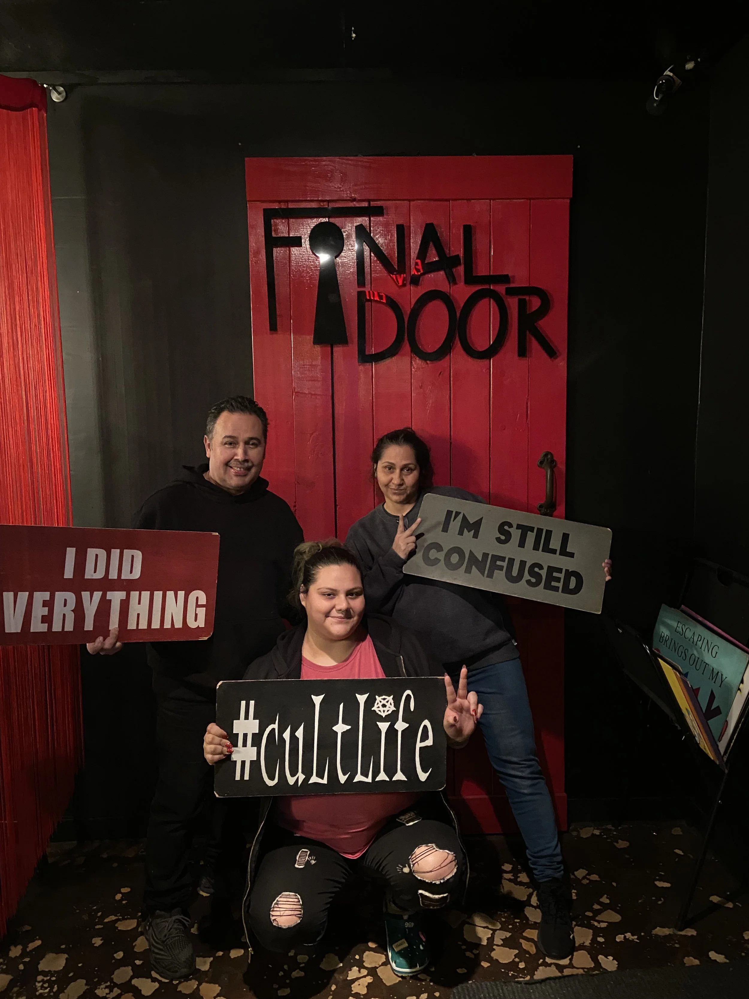 the-final-door-escape-room-columbia-sc-team-photos-2-11-25(11).JPG