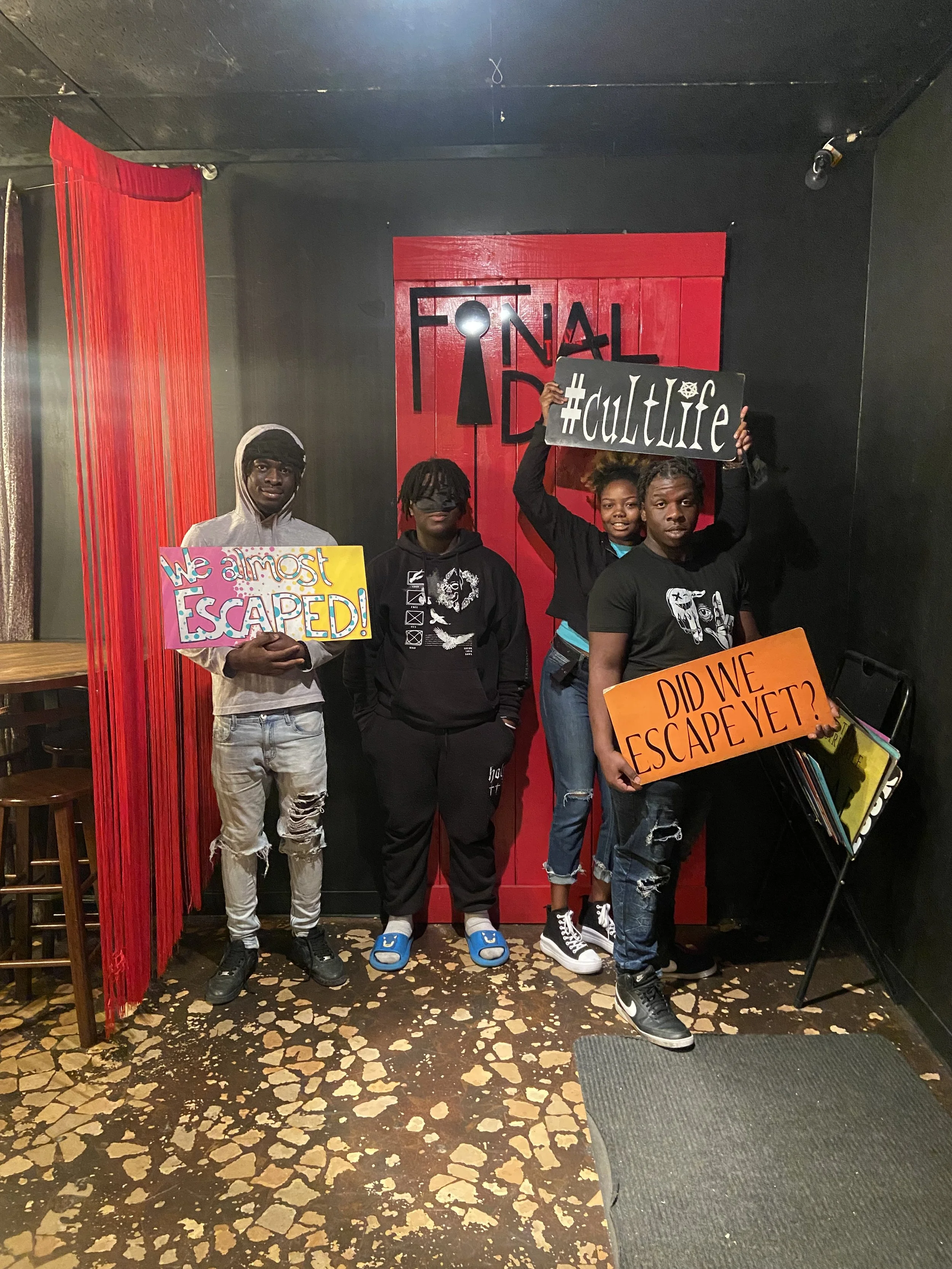 the-final-door-escape-room-columbia-sc-team-photos-2-15-25(15).JPG