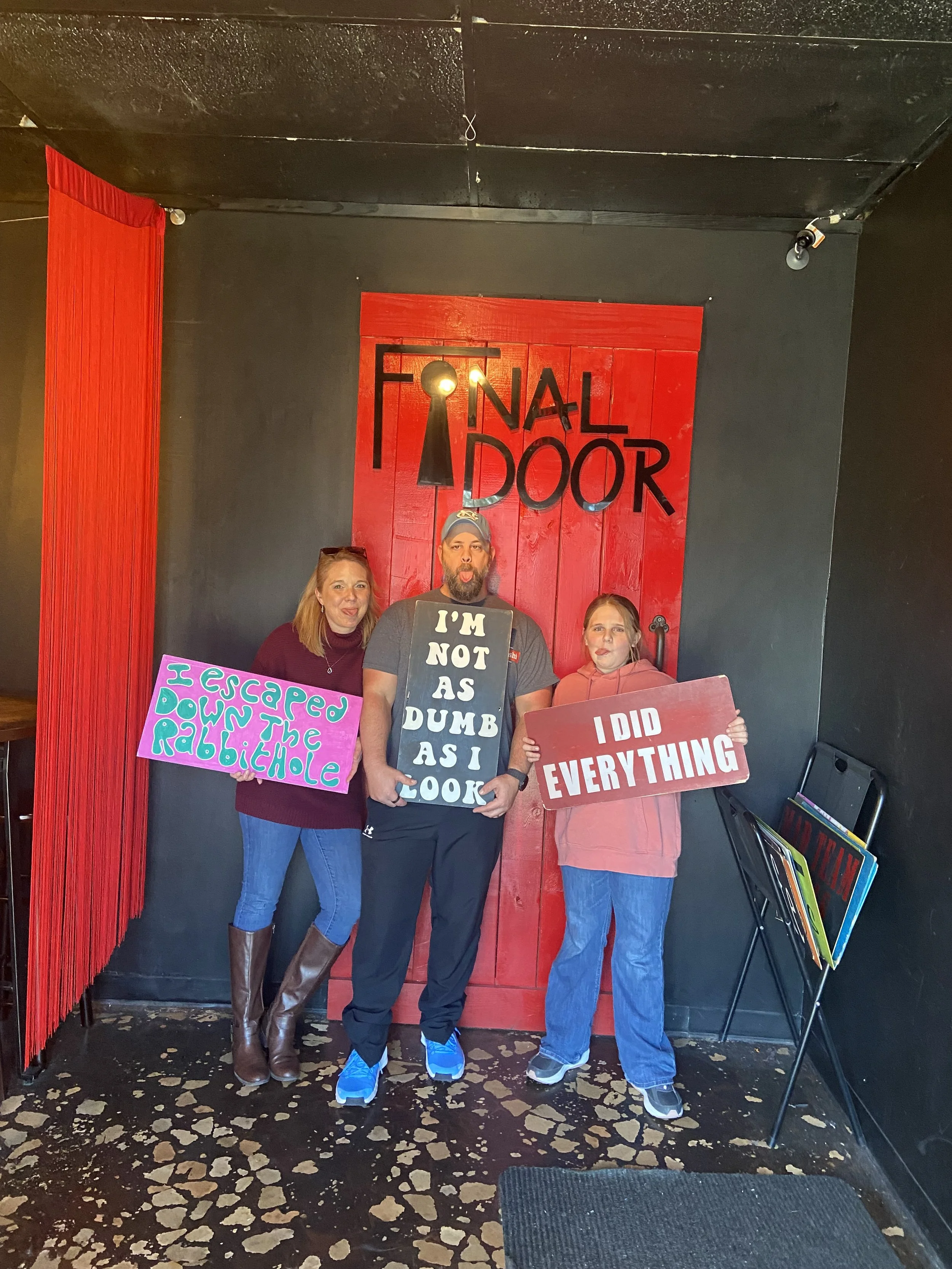 the-final-door-escape-room-columbia-sc-team-photos-2-17-25(15).JPG