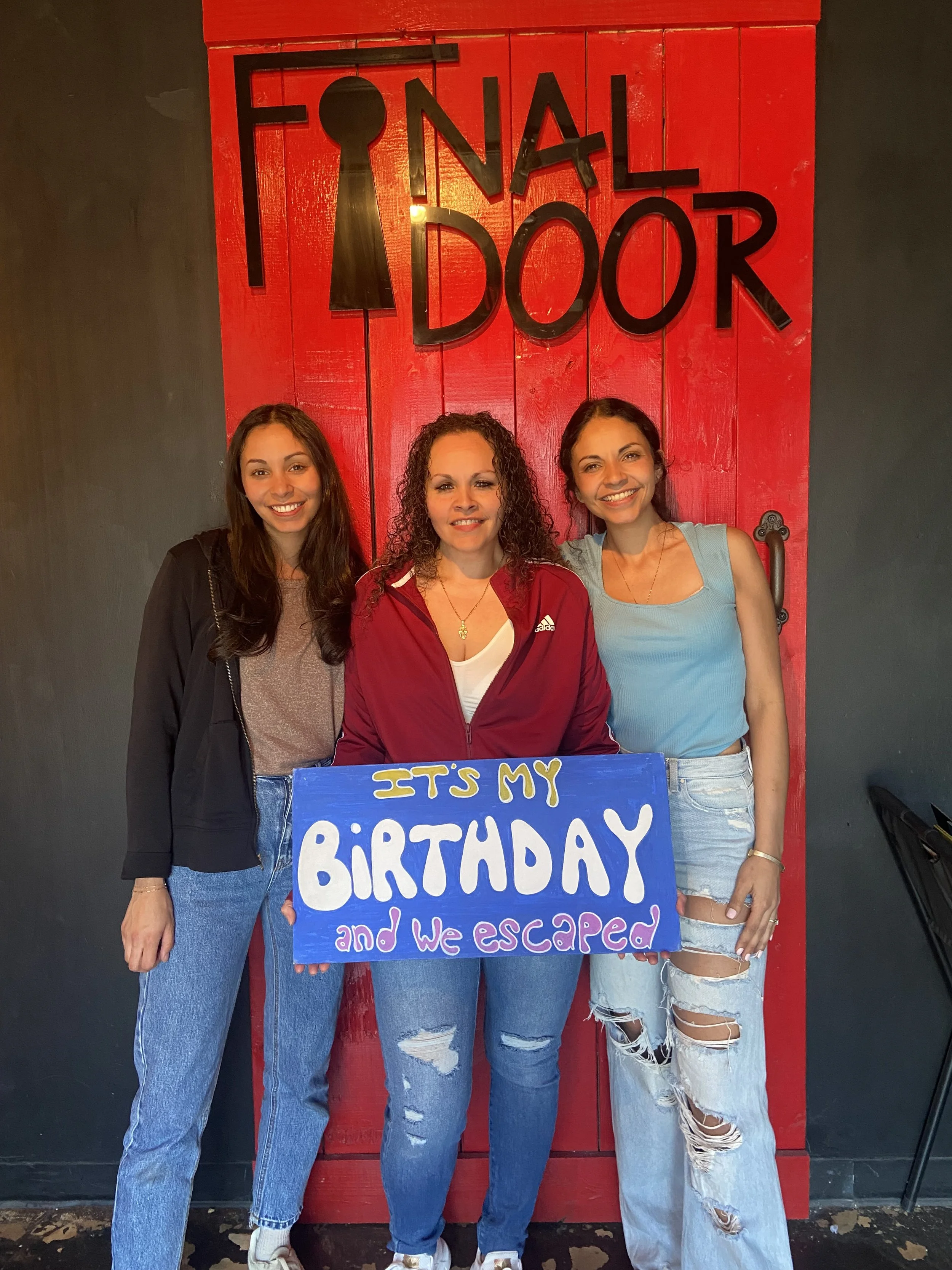 the-final-door-escape-room-columbia-sc-team-photos-2-24-25(9).JPG