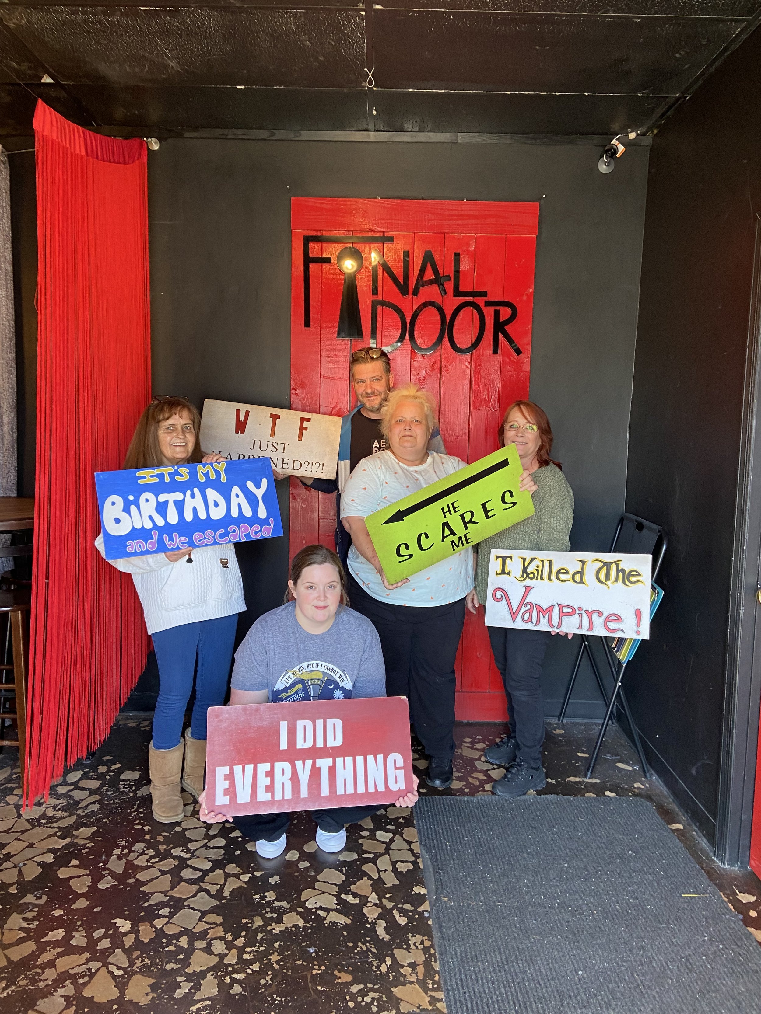 the-final-door-escape-room-columbia-sc-team-photos-2-24-25(10).JPG