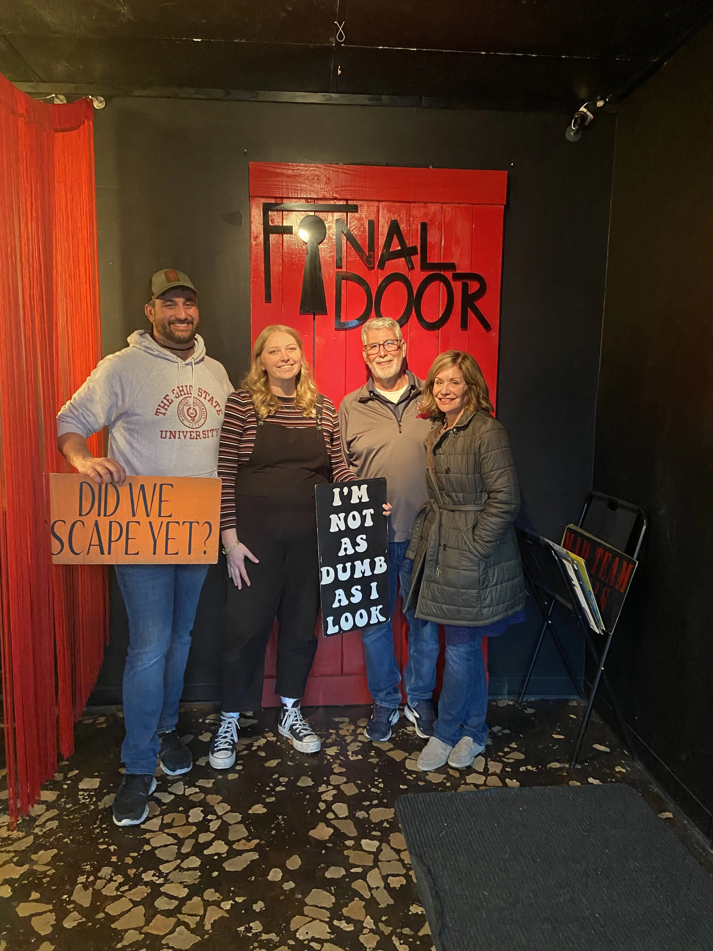 the-final-door-escape-room-columbia-sc-team-photos-3-9-25(10).JPG