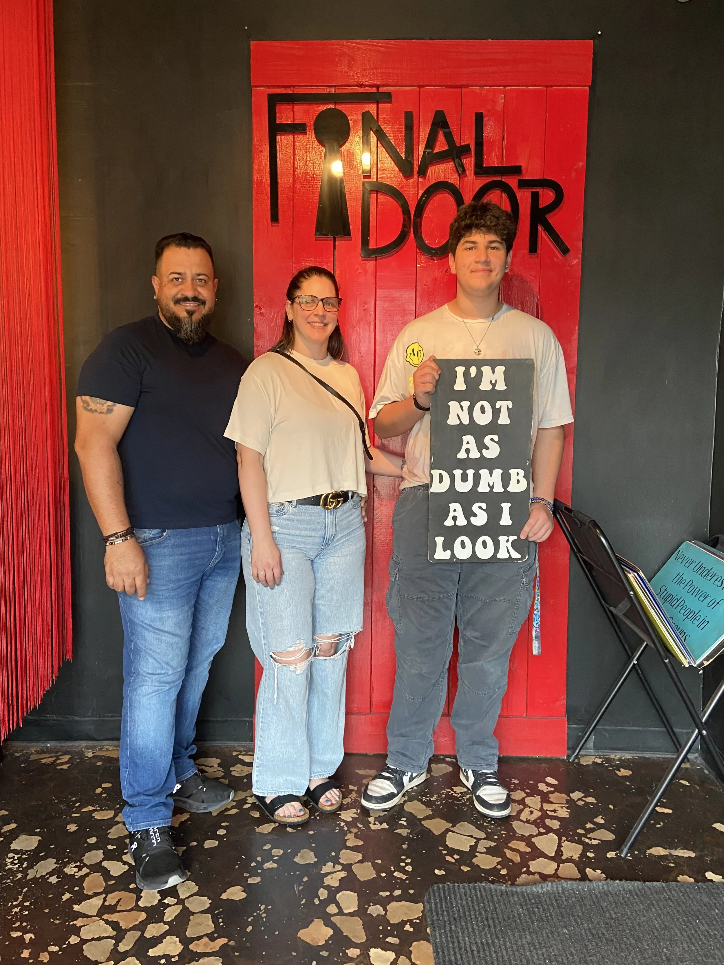 the-final-door-escape-room-columbia-sc-team-photos-3-16-25(5).JPG