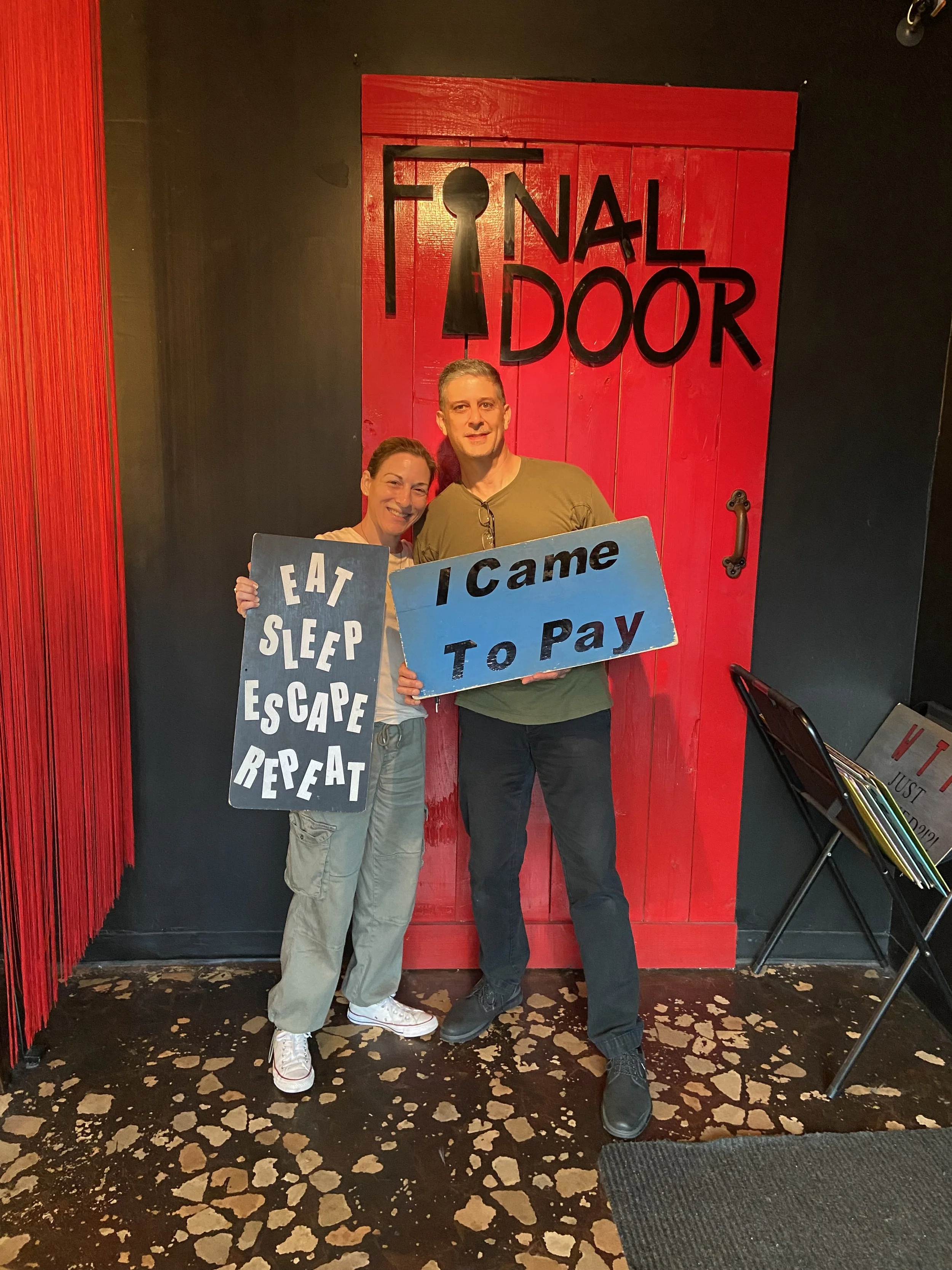 the-final-door-escape-room-columbia-sc-team-photos-3-16-25(7).JPG