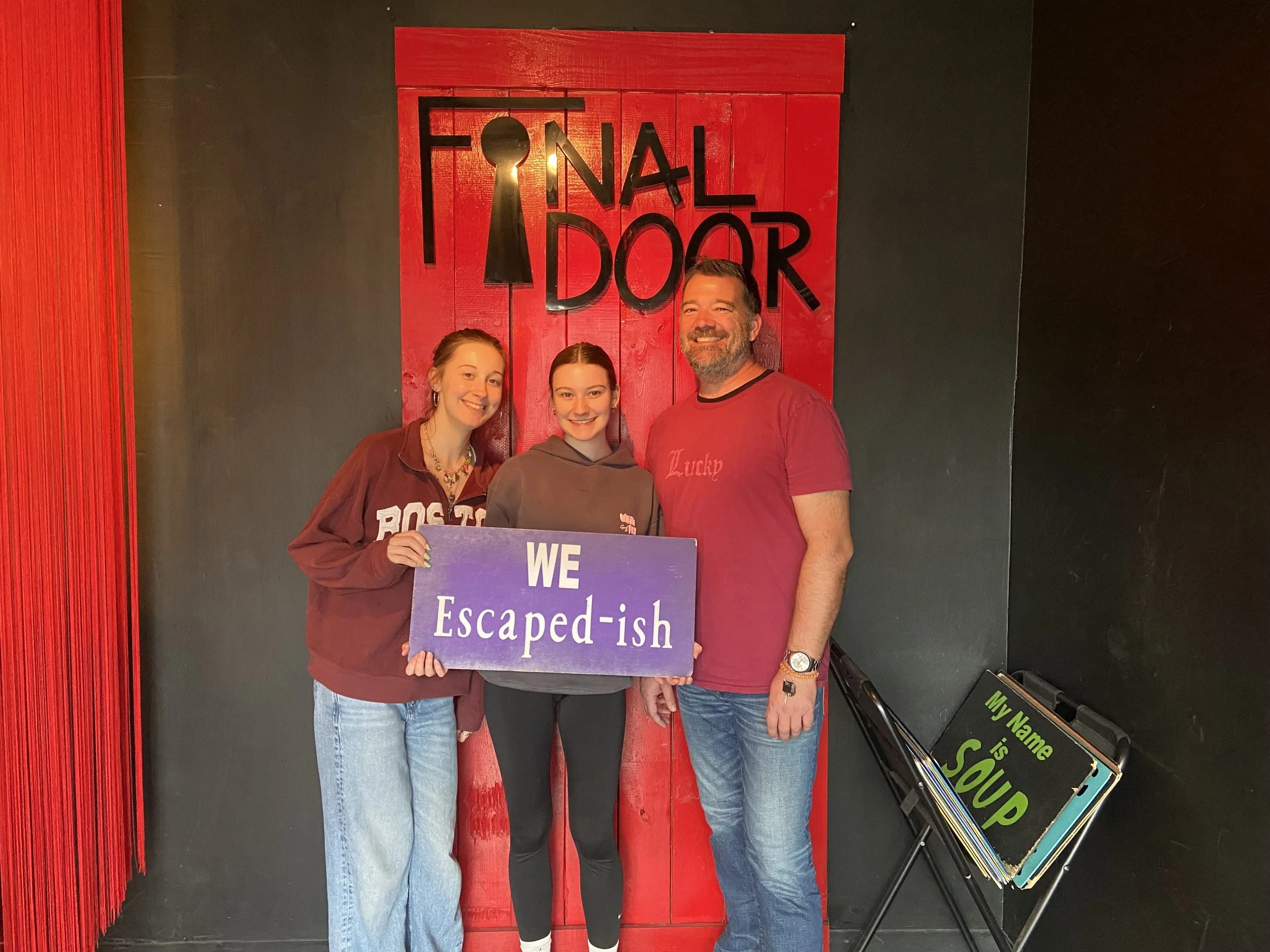 the-final-door-escape-room-columbia-sc-team-photos-3-20-25 (9).JPG