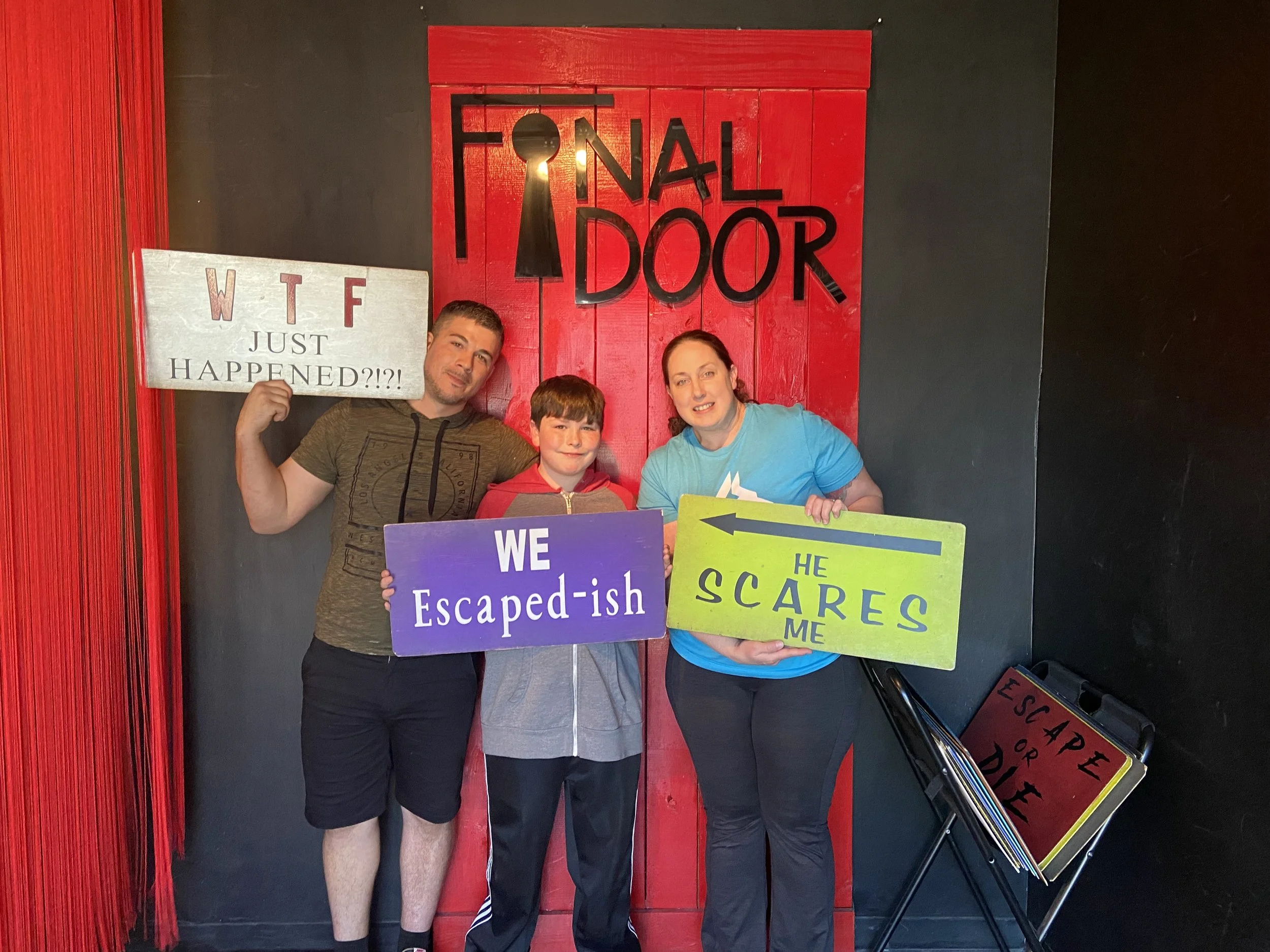the-final-door-escape-room-columbia-sc-team-photos-3-21-25 (2).JPG