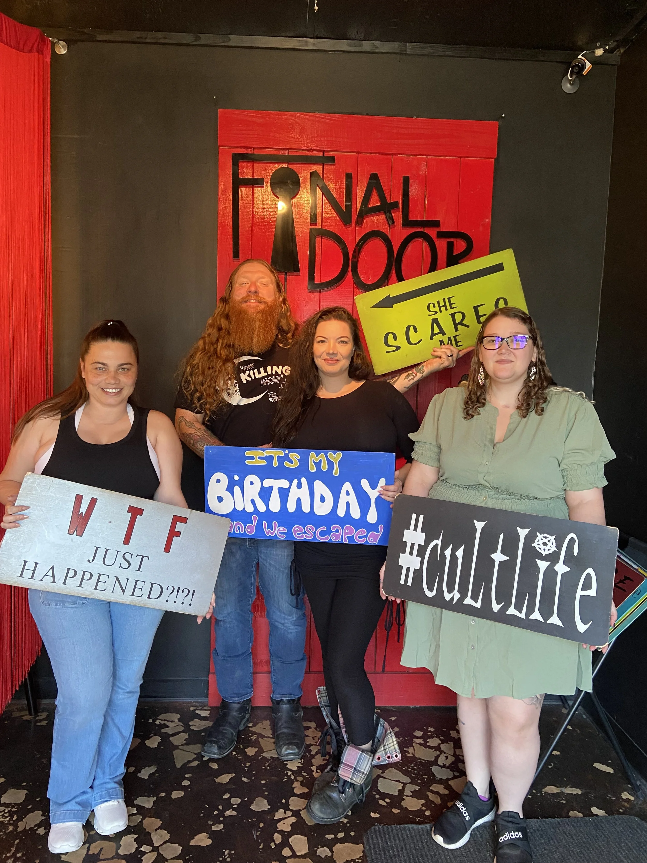 the-final-door-escape-room-columbia-sc-team-photos-3-23-25 (15).JPG