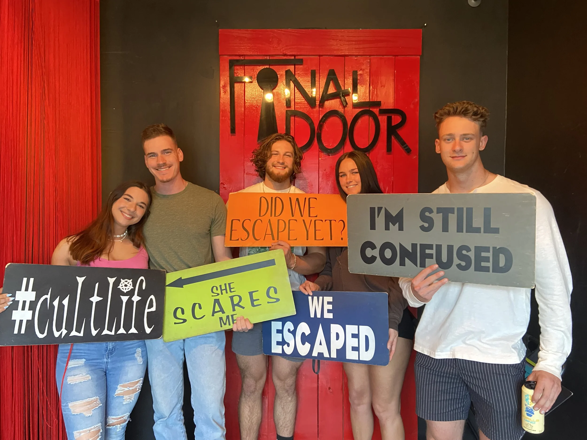 the-final-door-escape-room-columbia-sc-team-photos-4-5-25 (5).JPG