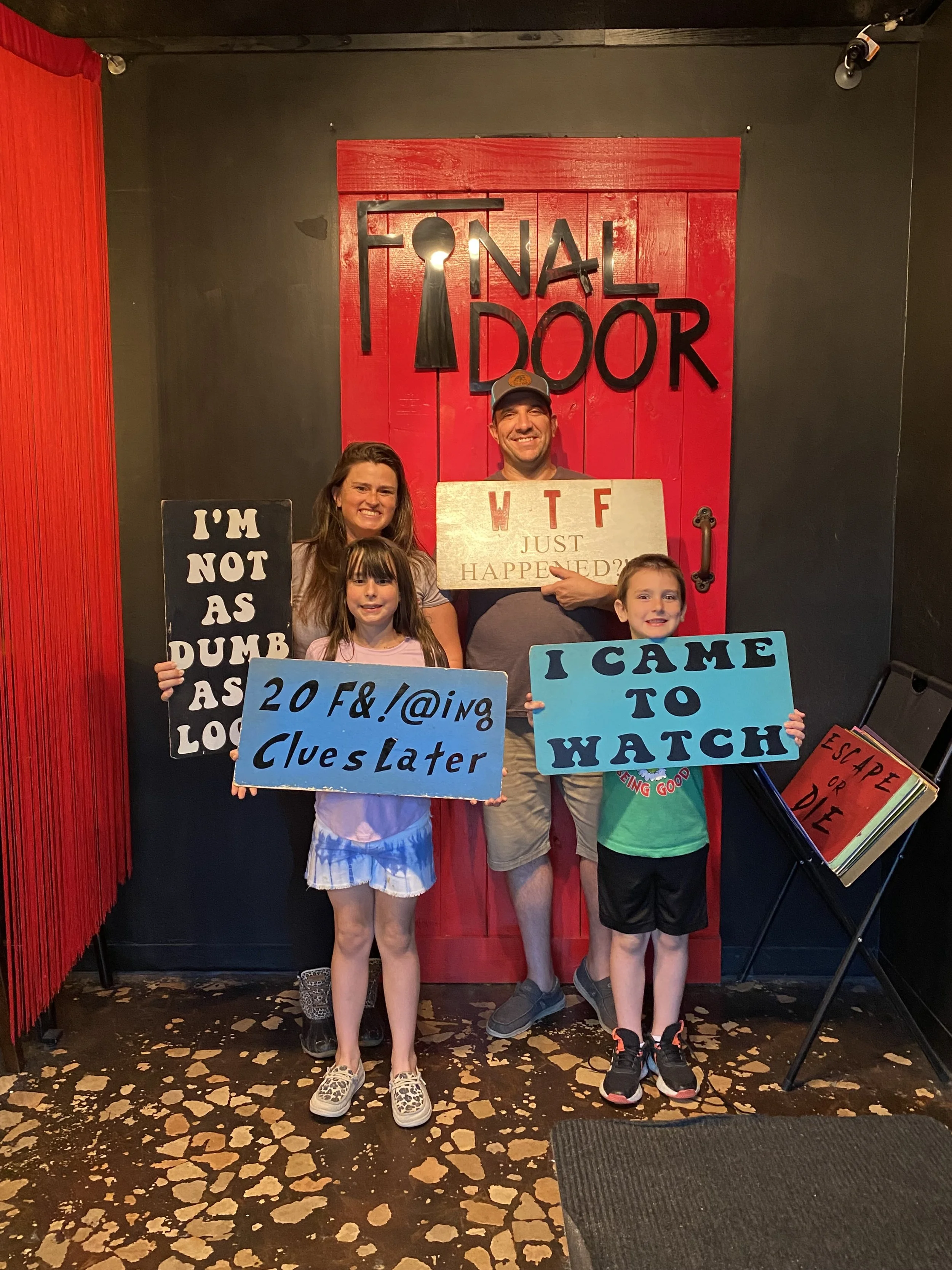 the-final-door-escape-room-columbia-sc-team-photos-5-30 -25 (18).JPG