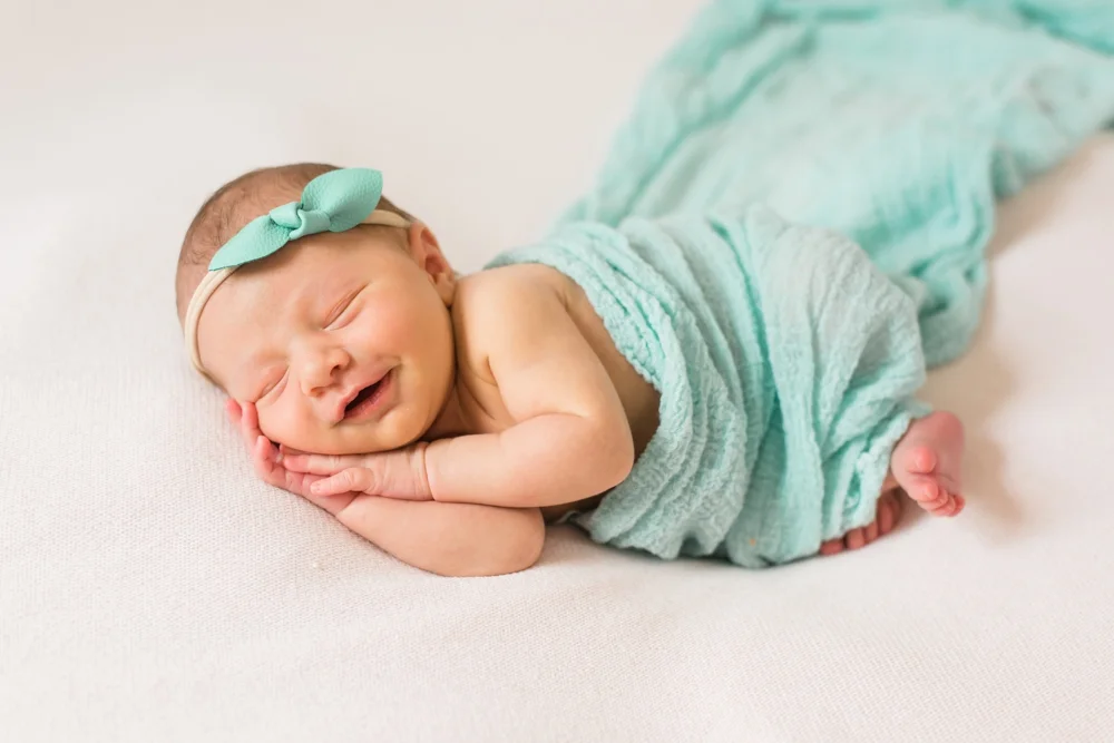 booth newborn 18.jpg