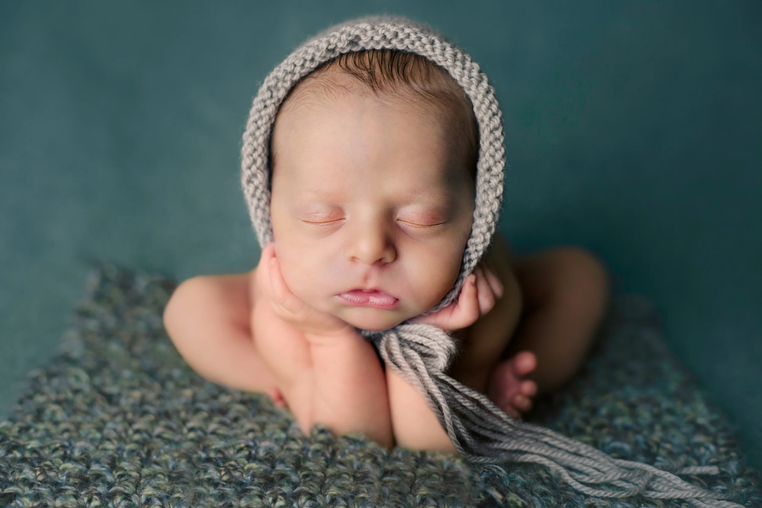 aaron newborn -00.jpg