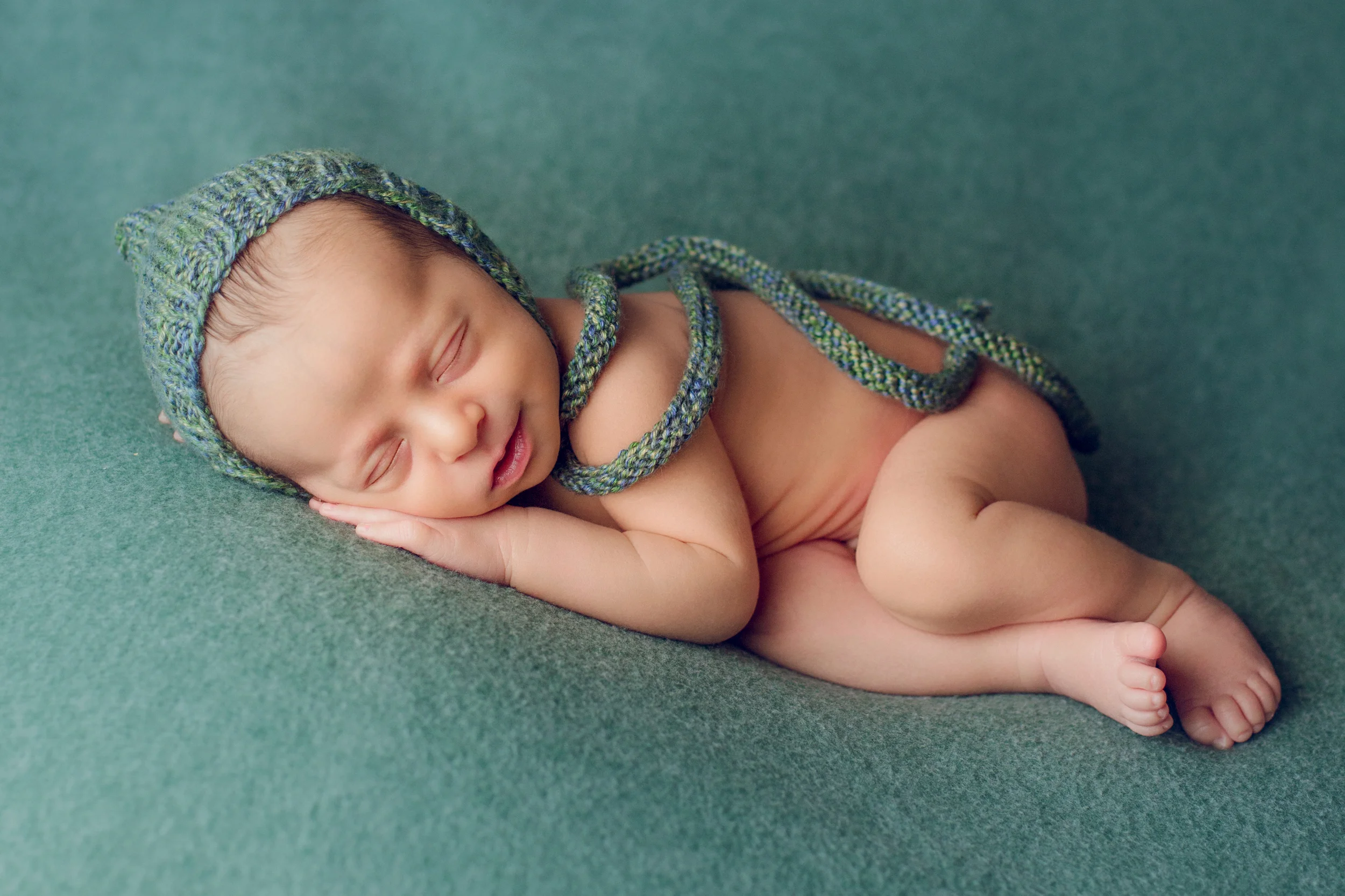 aaron newborn -16.jpg