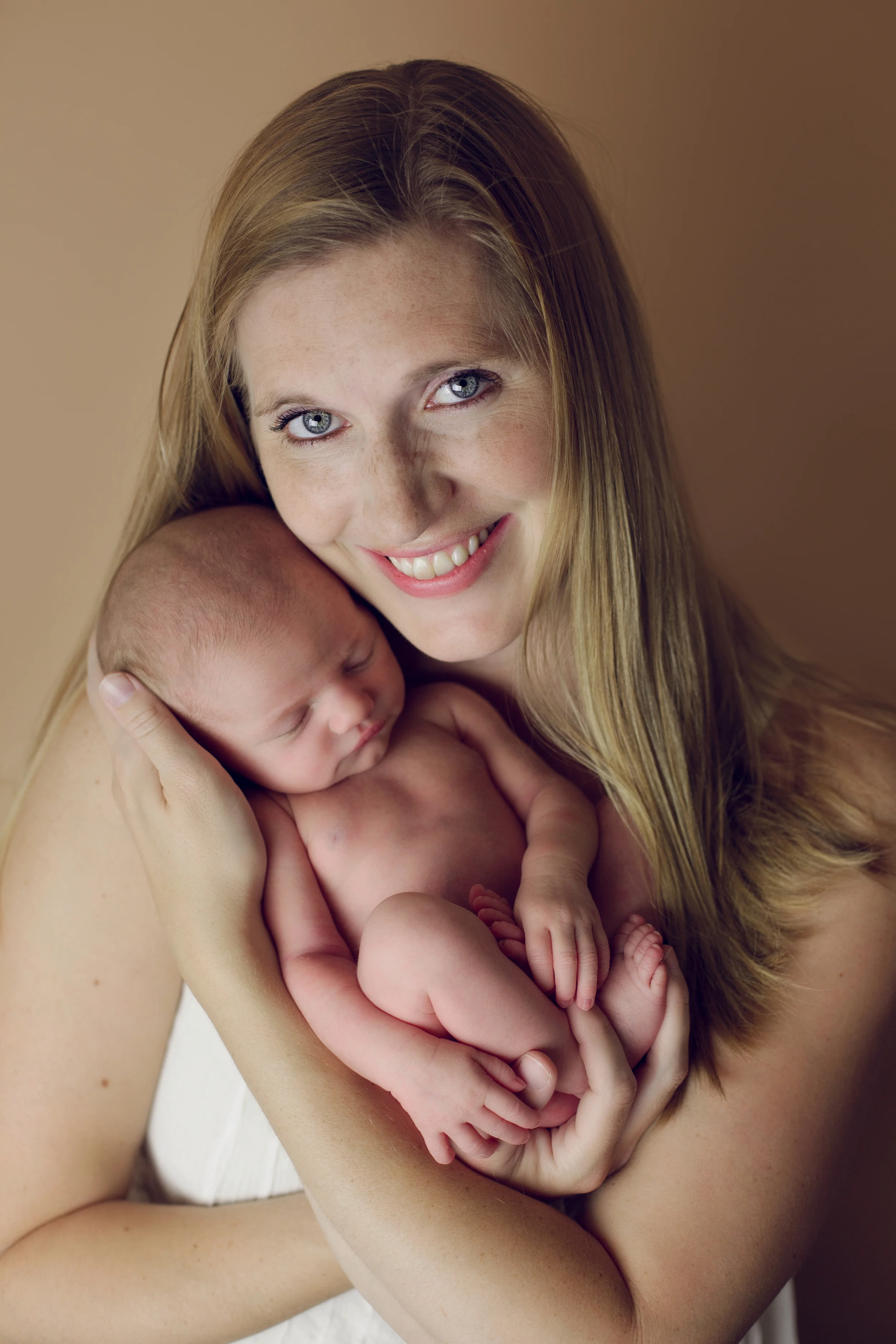 newborn clara (10).jpg