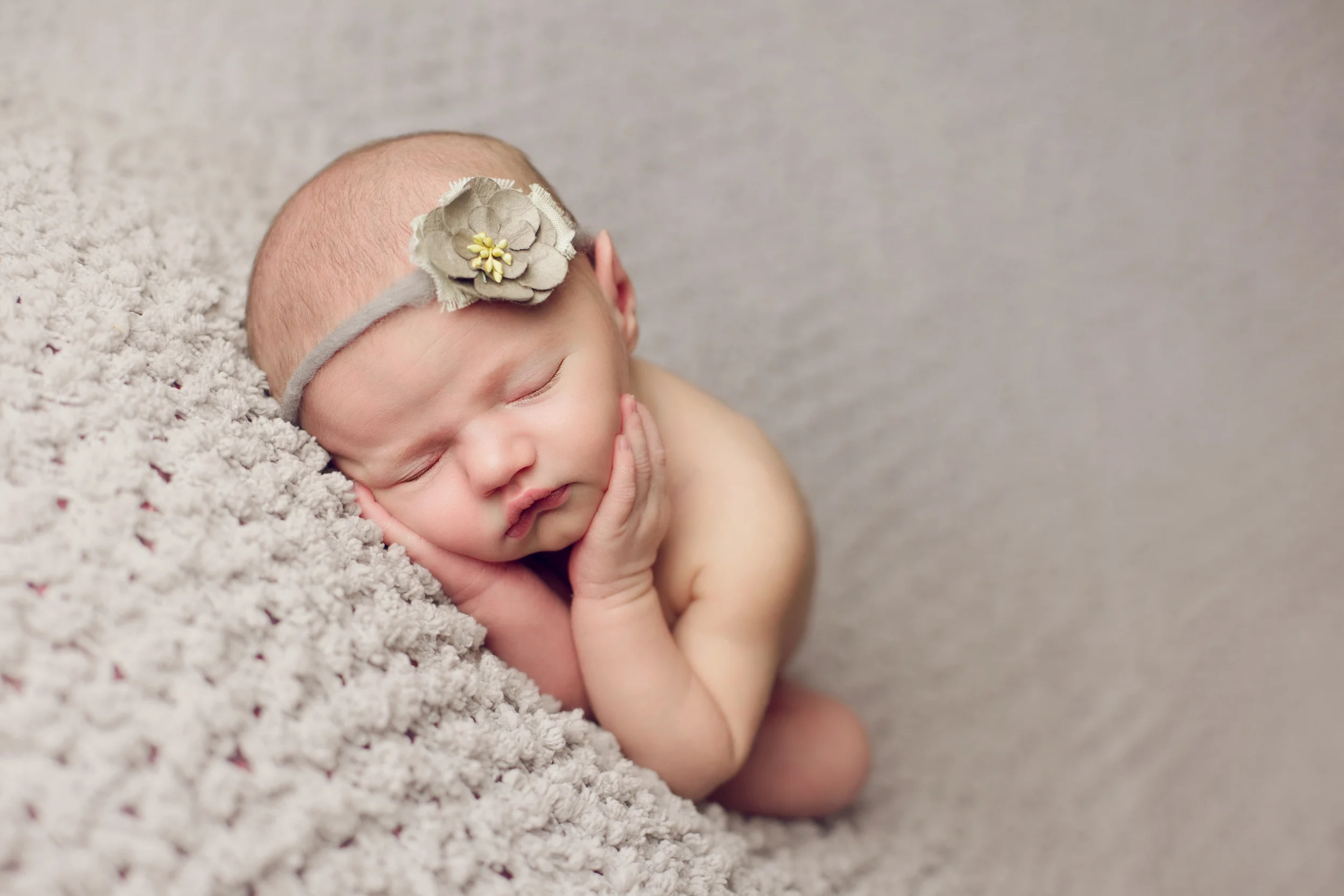 newborn clara (35).jpg