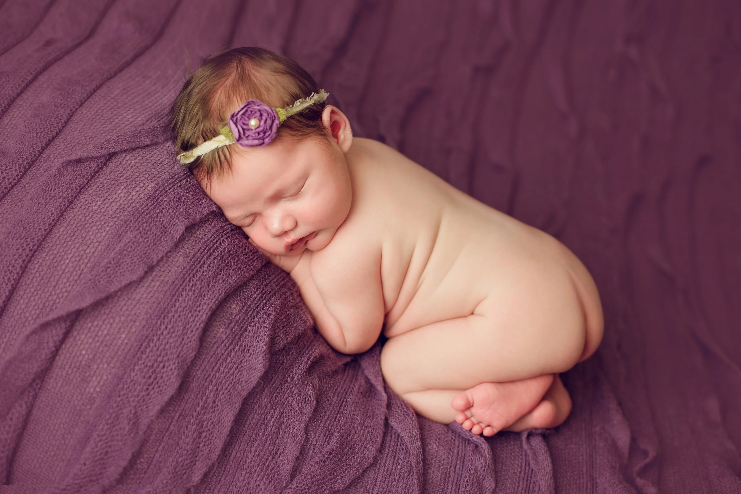 mackenzie newborn (28).jpg