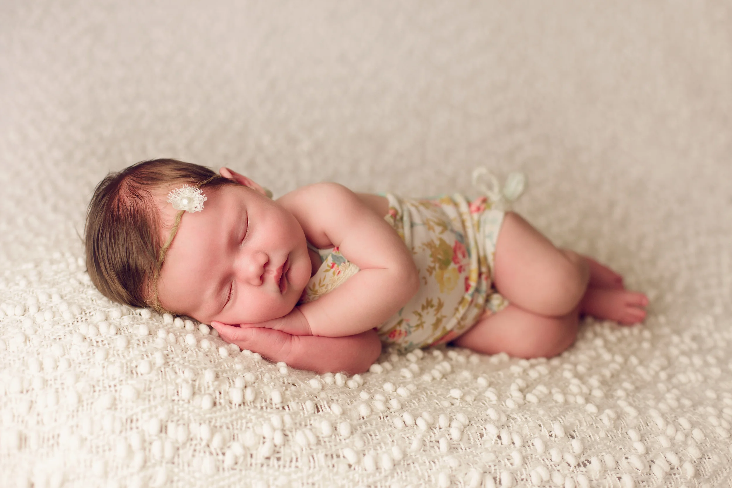 mackenzie newborn (32).jpg