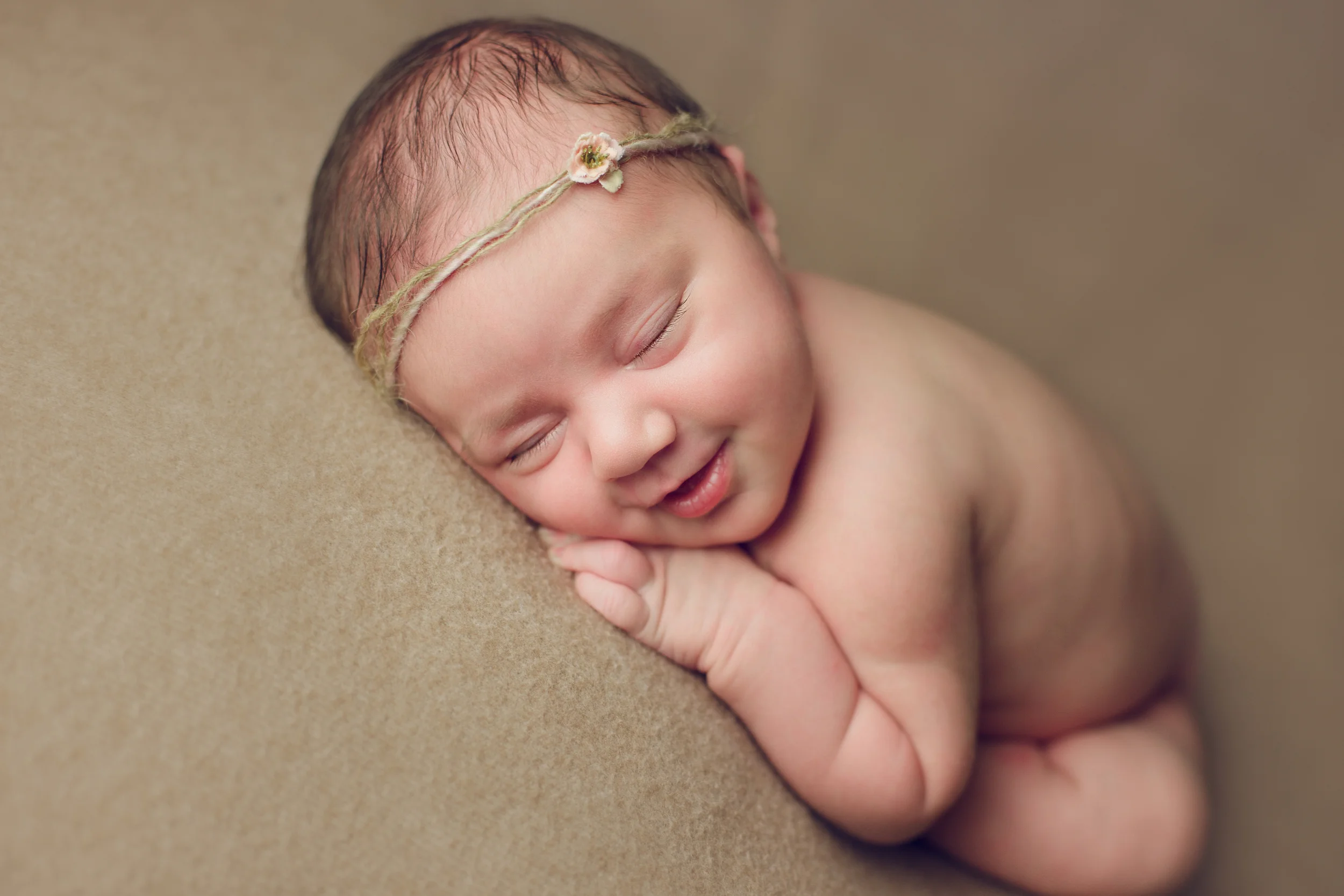 ruby newborn (14).jpg