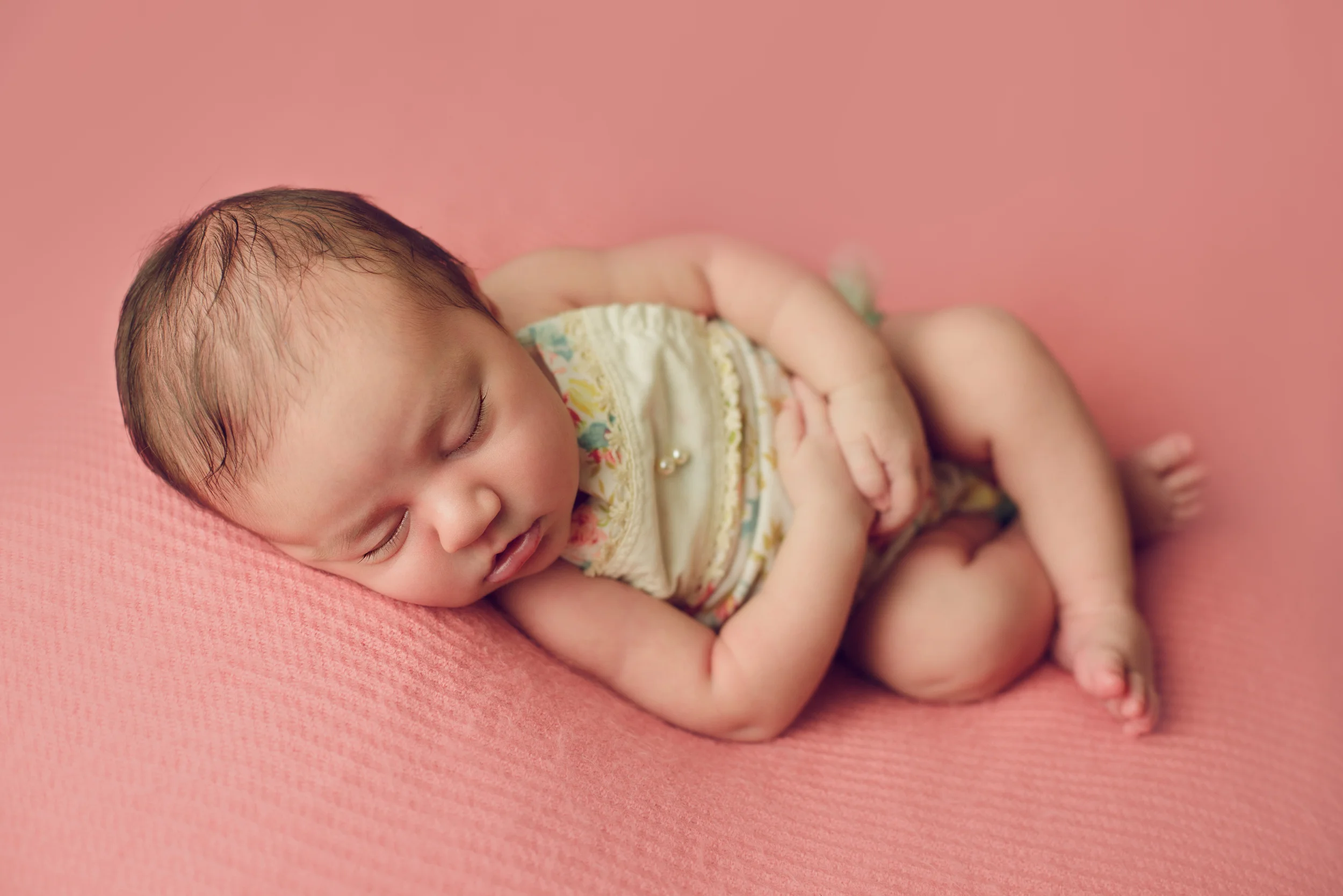 ruby newborn (41).jpg
