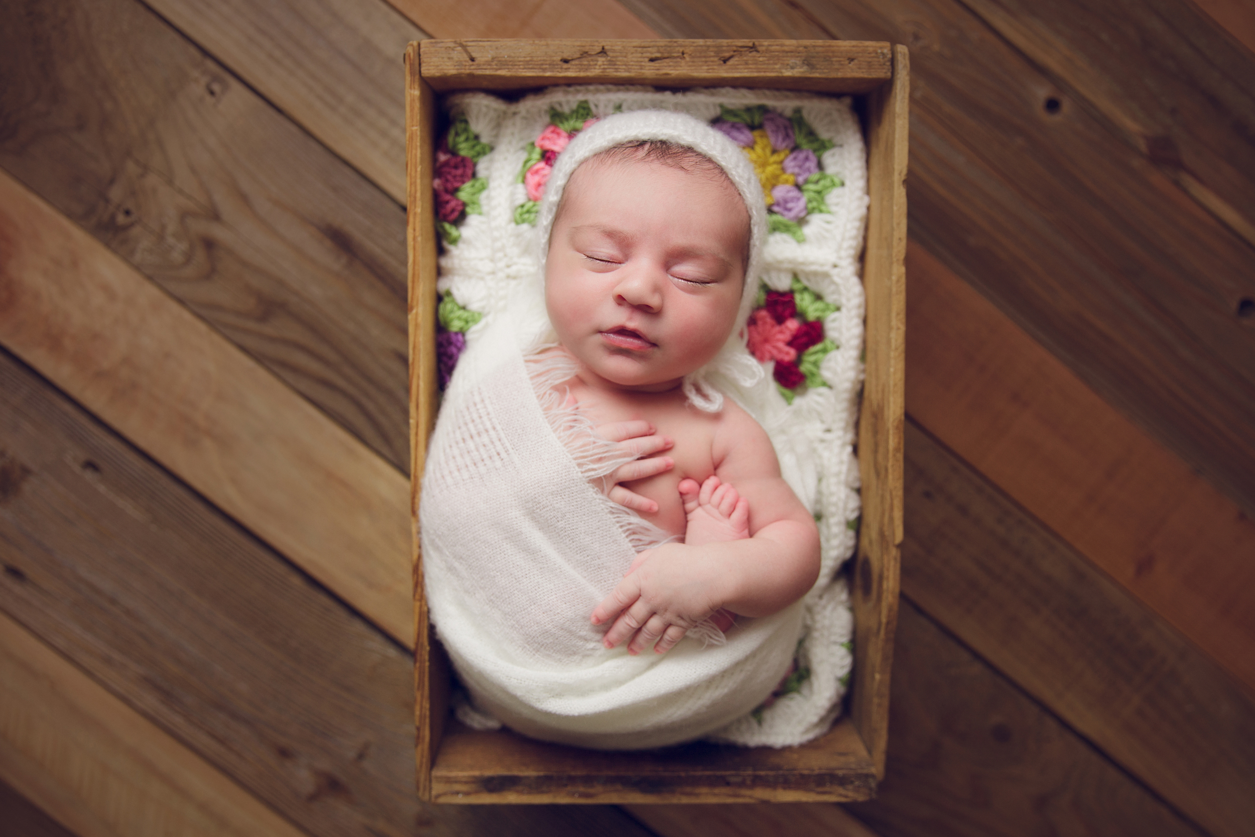 ruby newborn  (74).jpg