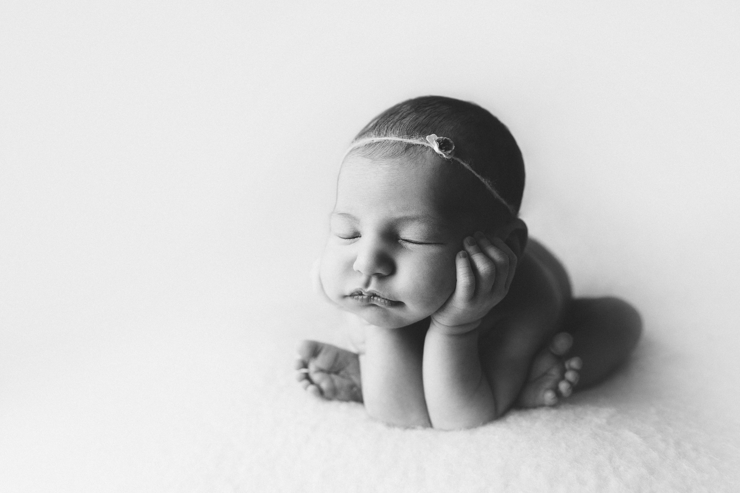 bellina newborn  (3).jpg