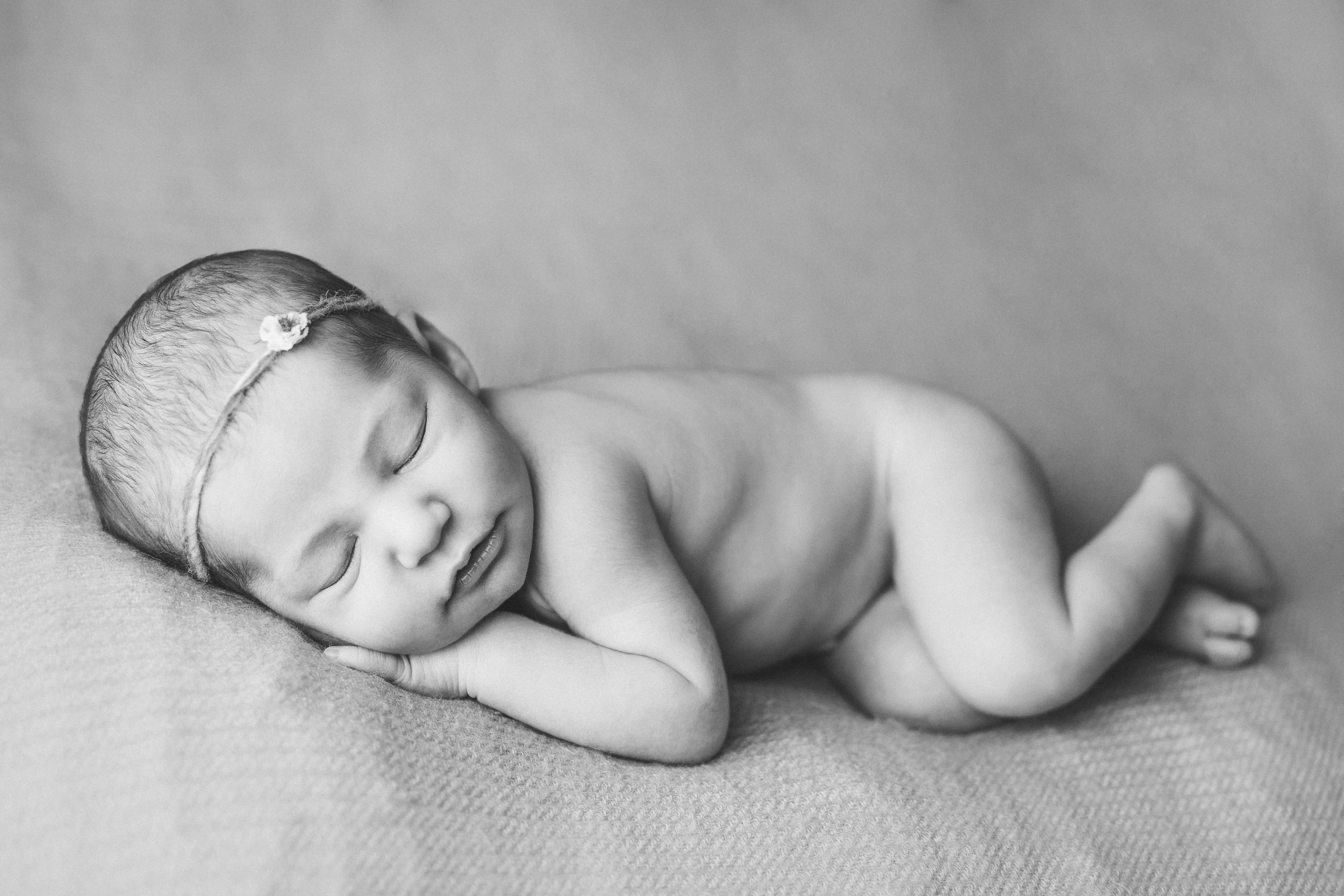 bellina newborn  (28).jpg