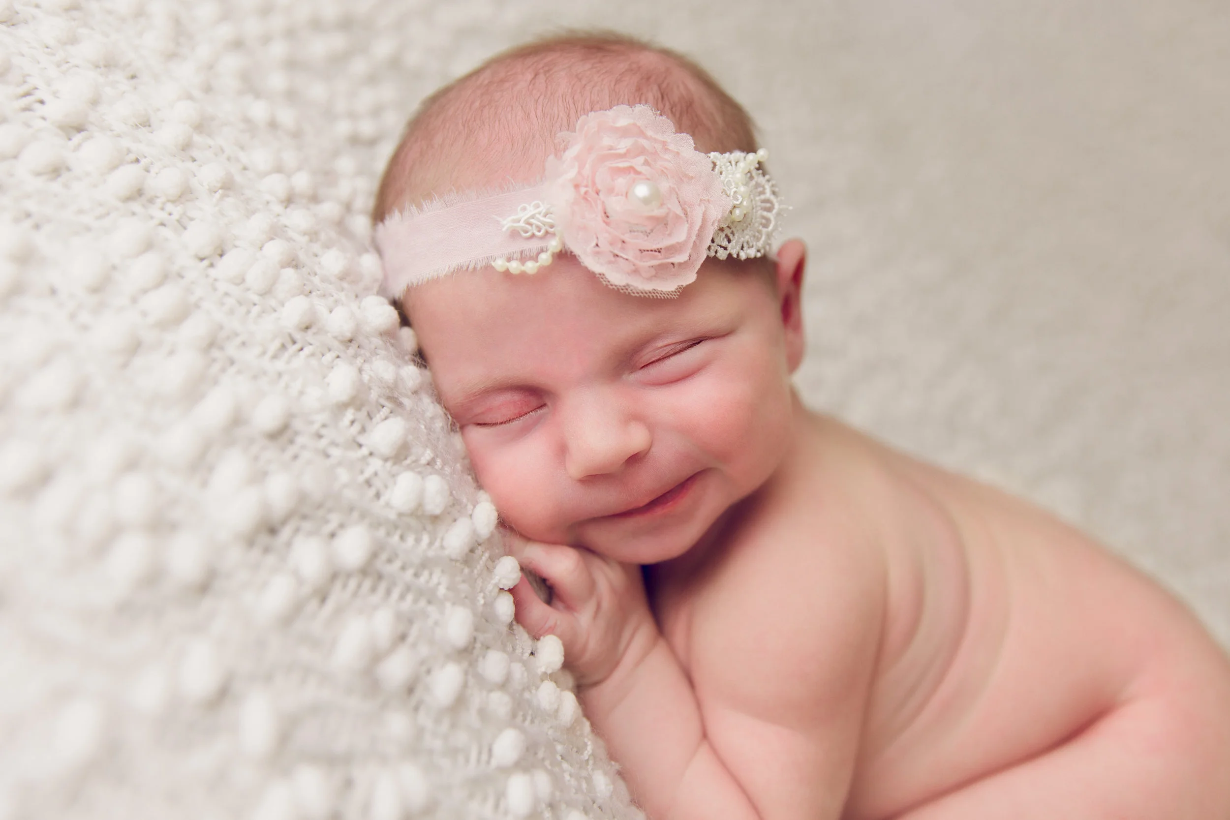 lily newborn -12.jpg