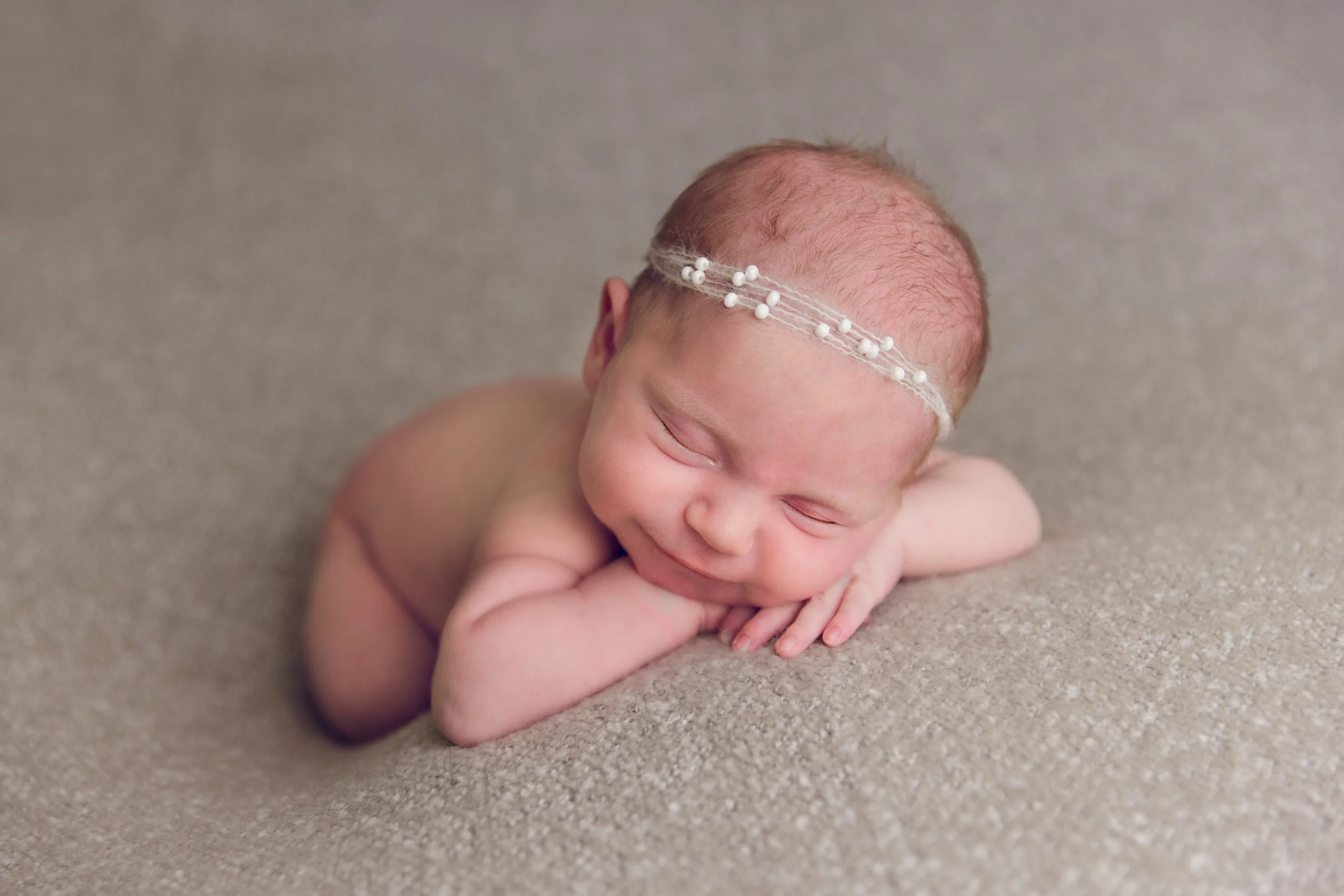 lily newborn -16.jpg