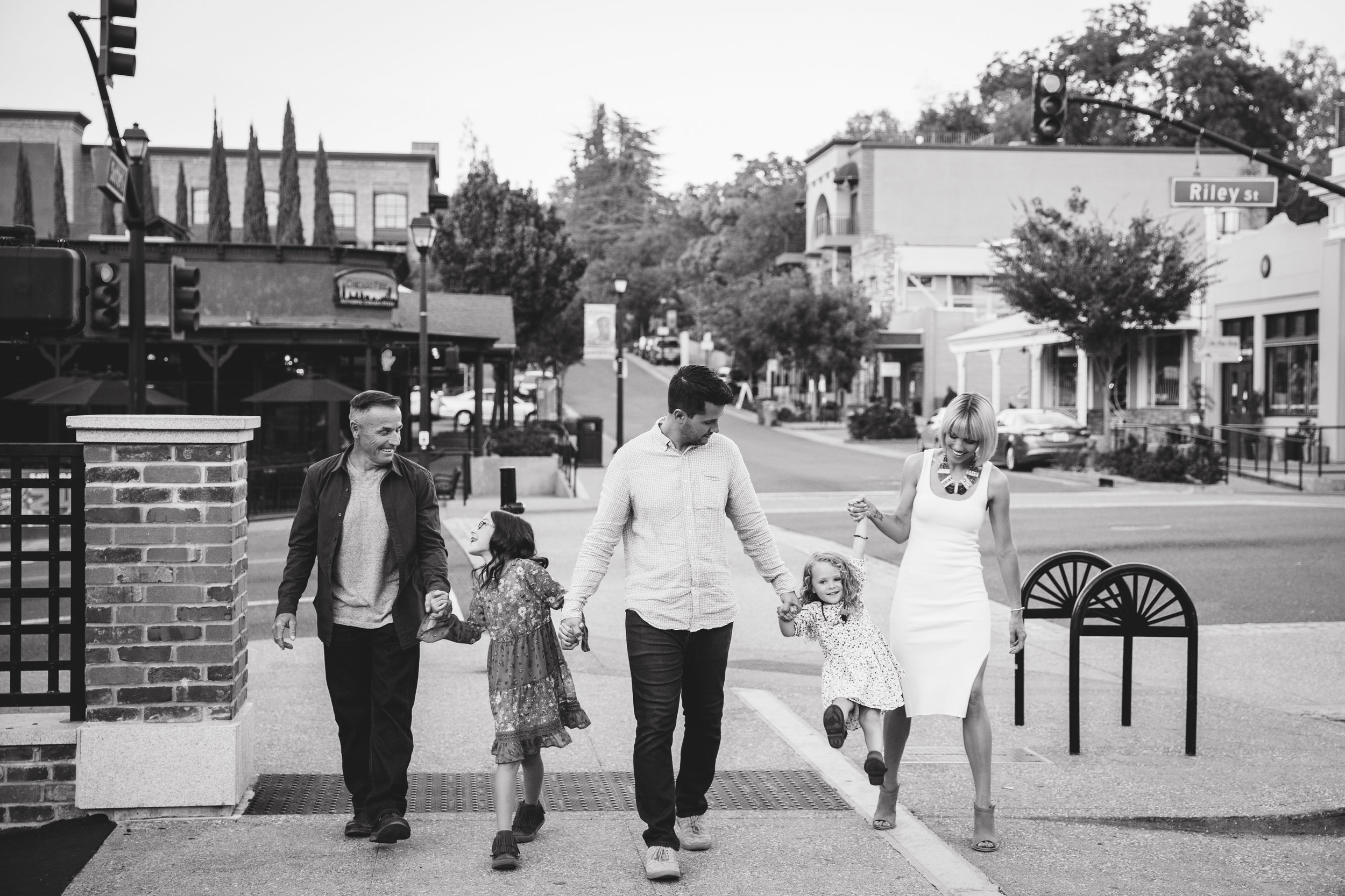 2016 wiemer family -56bw.jpg